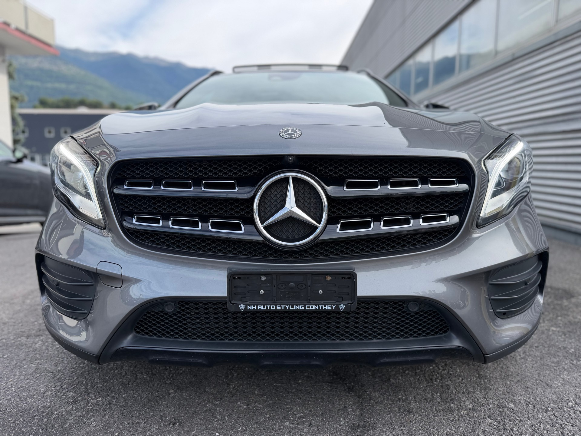 MERCEDES-BENZ GLA 250 AMG Line 4Matic 7G-DCT-image-1