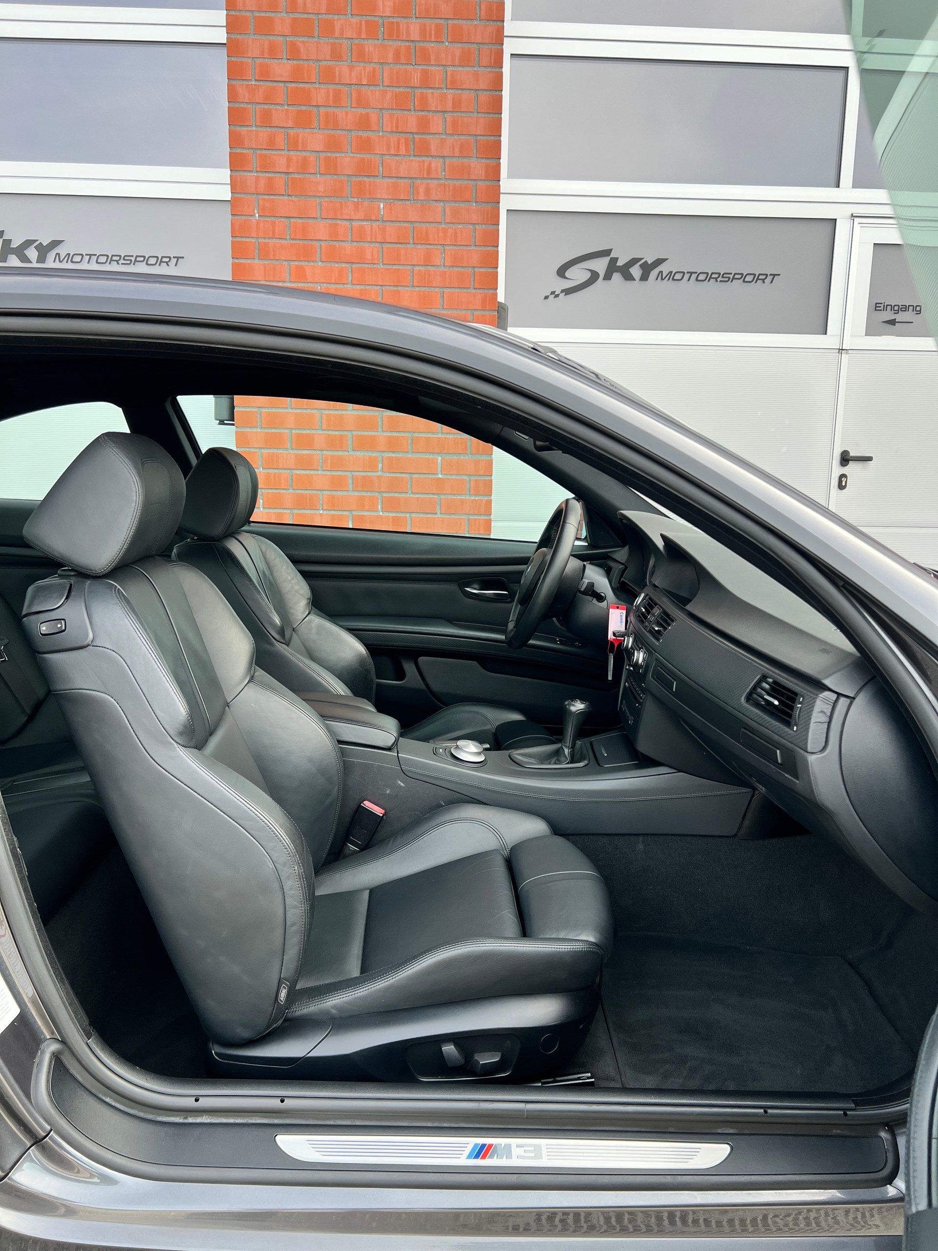 BMW M3 Coupé-image-9