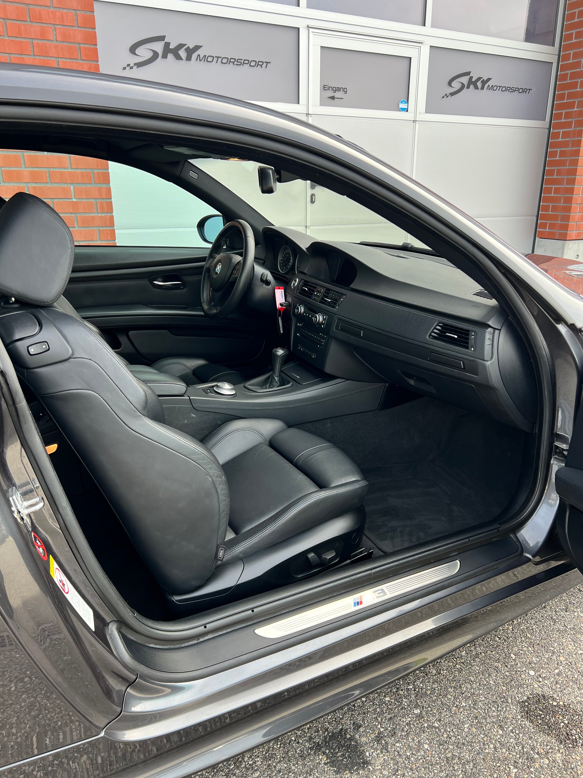 BMW M3 Coupé-image-10