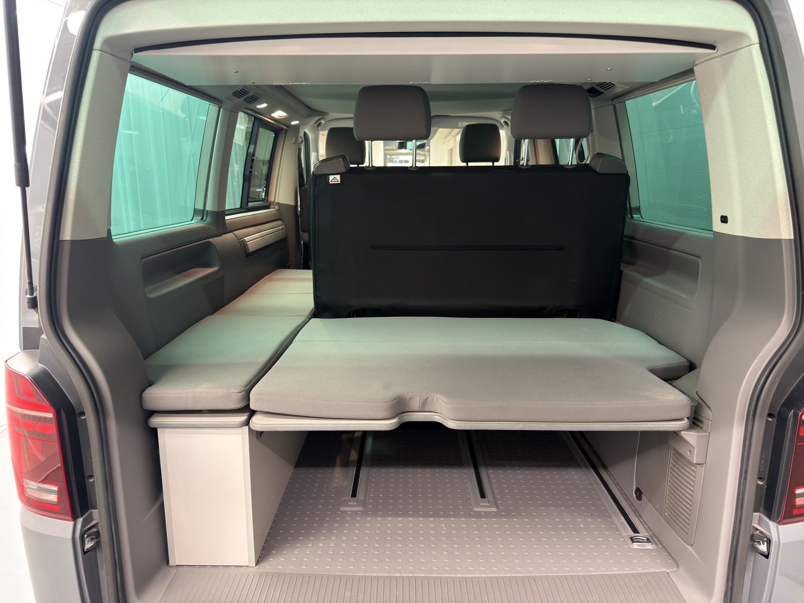 VW T6.1 California 3000 2.0 TDI 204 Beach E-image-21
