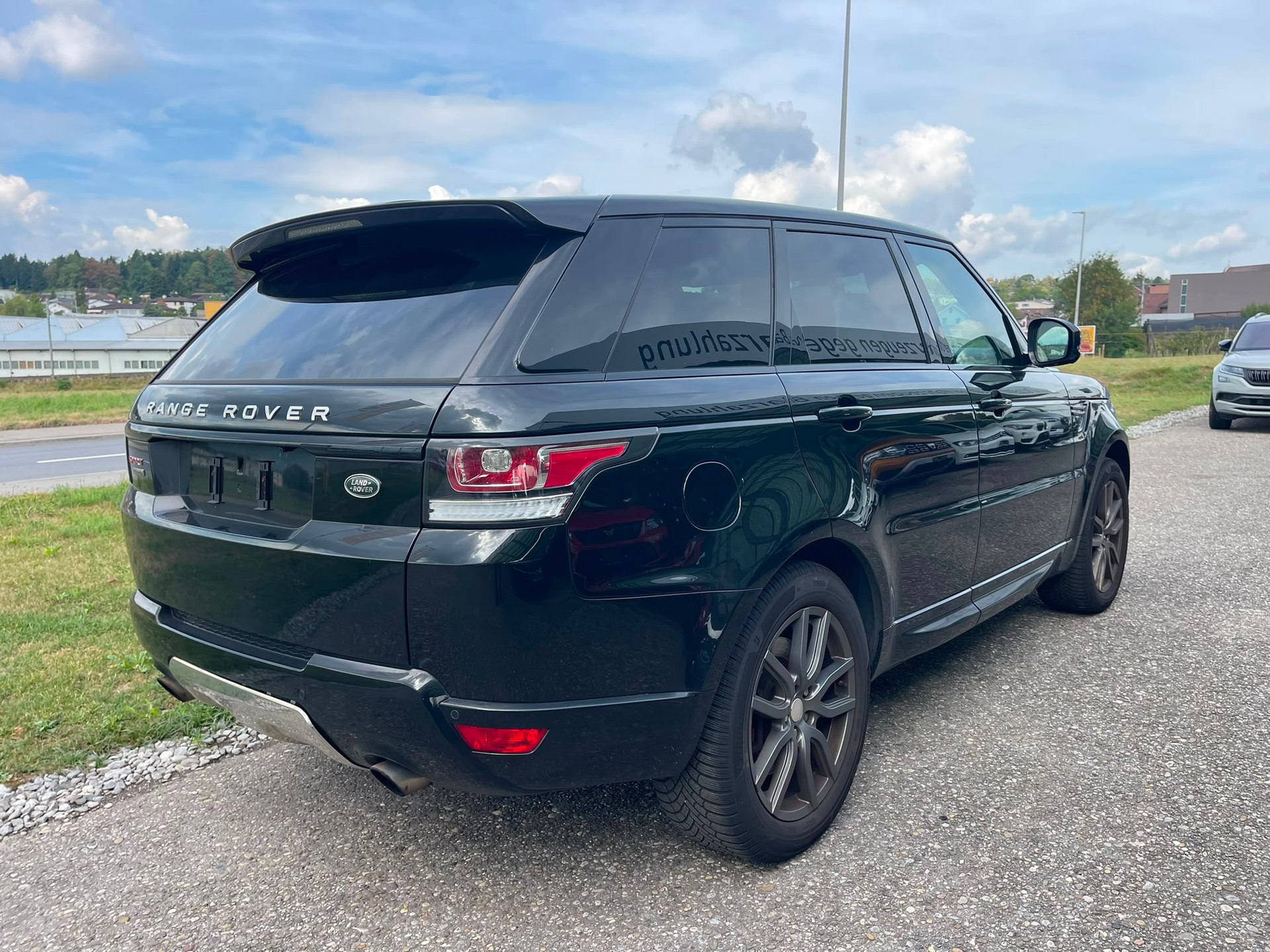 LAND ROVER Range Rover Sport 5.0 V8 SC HSE Dynamic Automatic-image-3