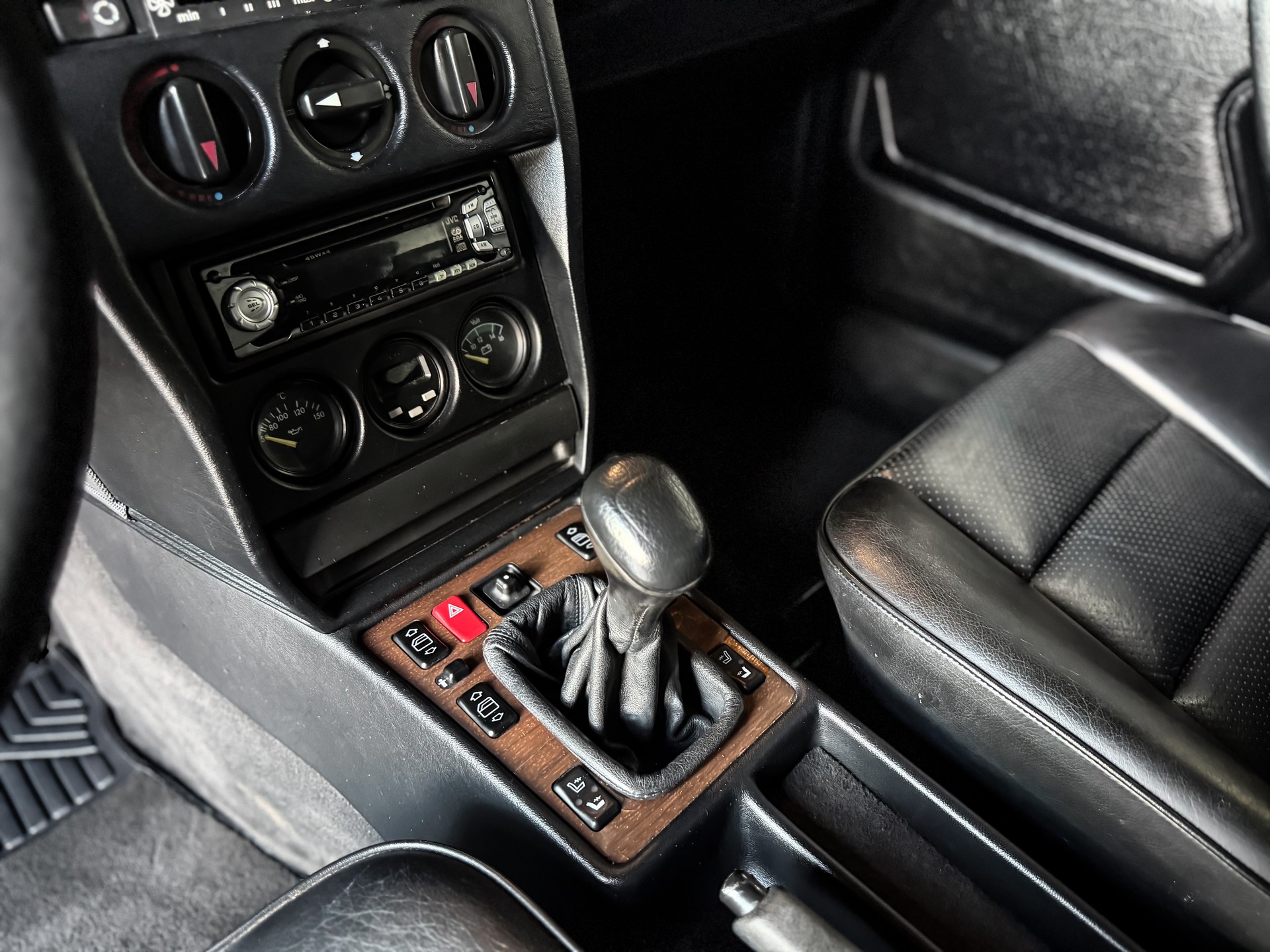 MERCEDES-BENZ 190 E 2.5-16-image-11