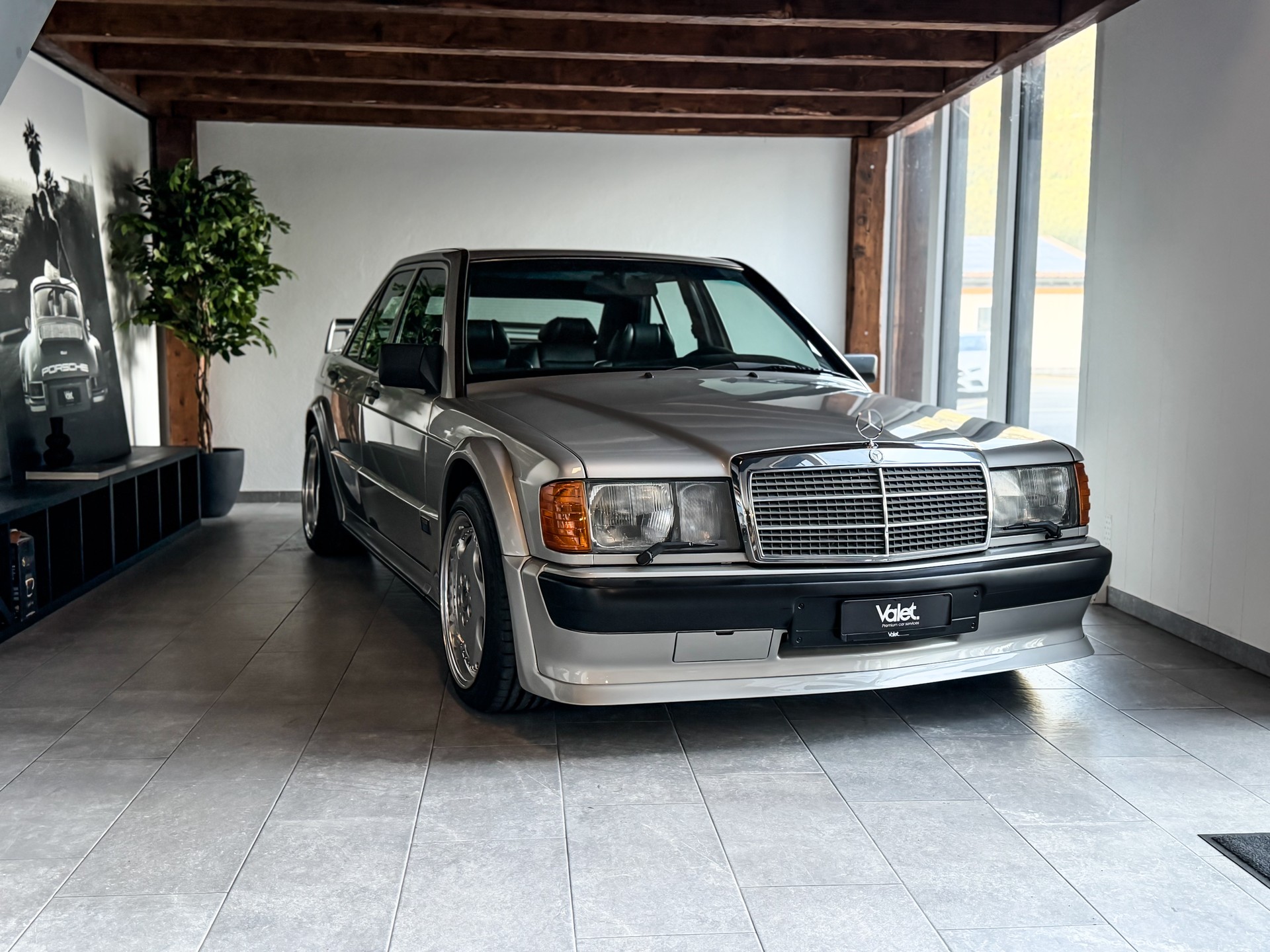 MERCEDES-BENZ 190 E 2.5-16-image-0