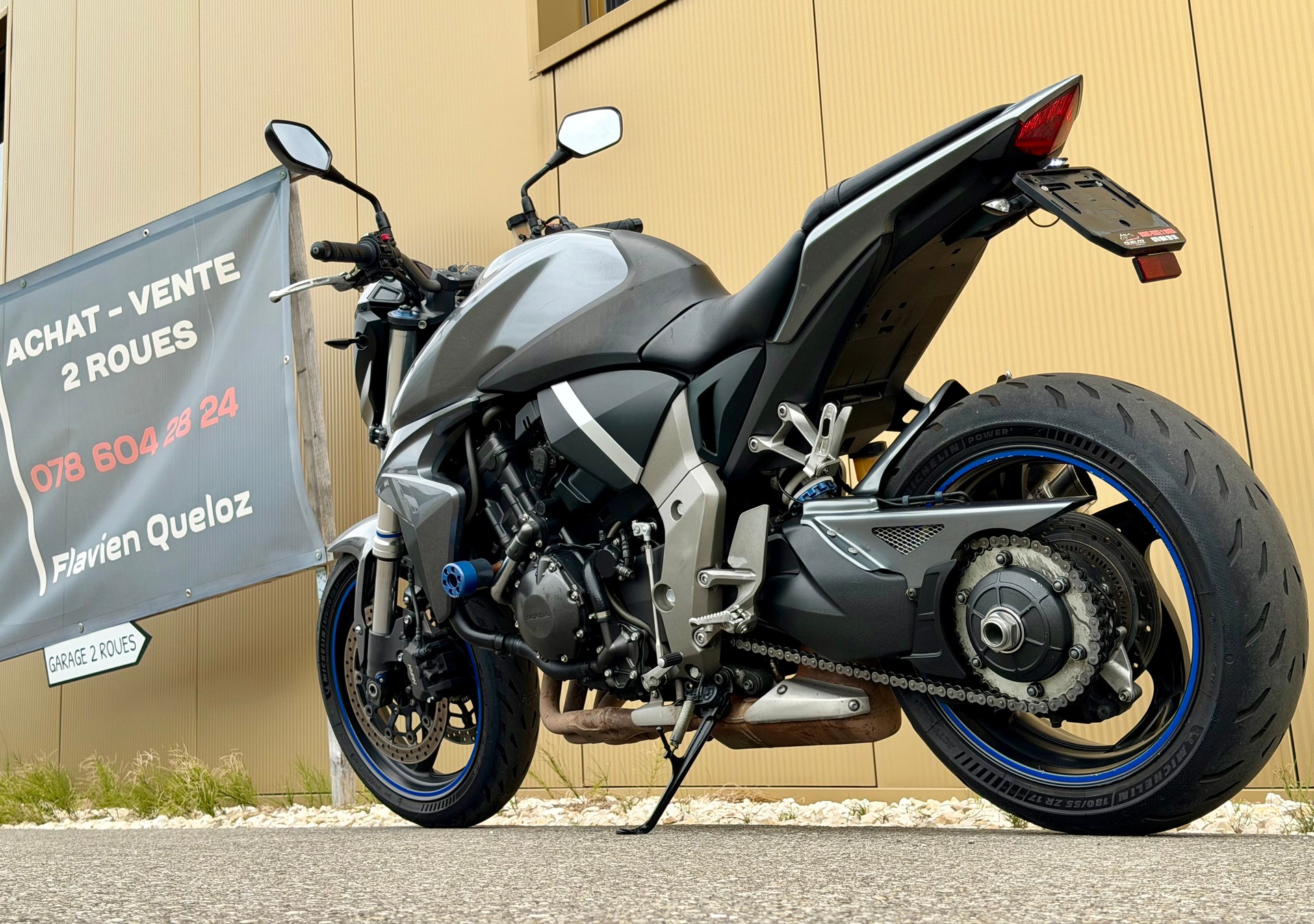 HONDA CB 1000 R ABS-image-11