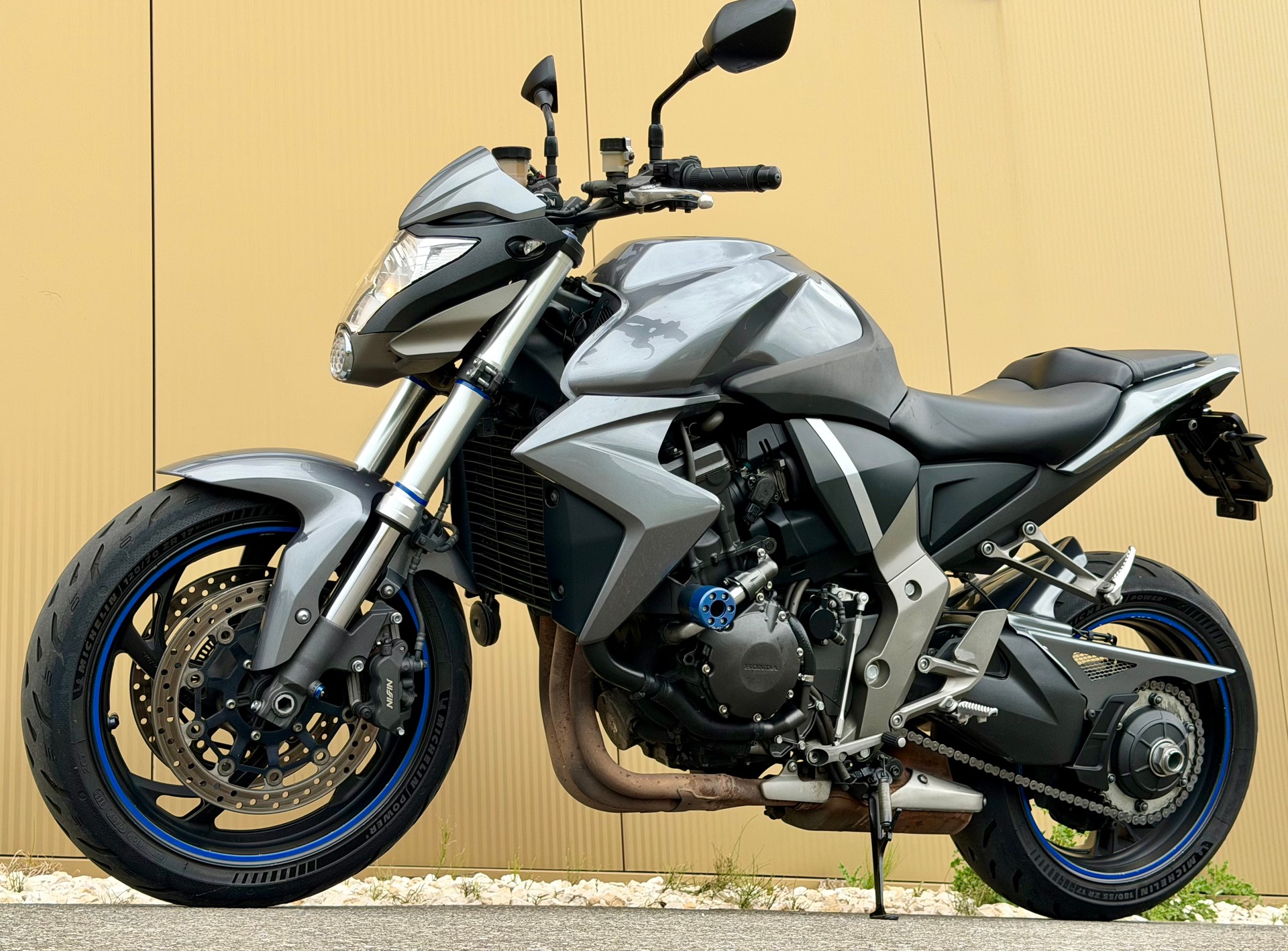 HONDA CB 1000 R ABS-image-9