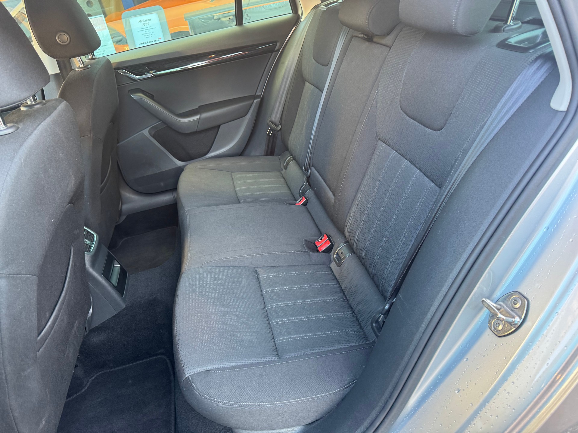 SKODA Octavia Combi 2.0 TDI Style 4x4-image-7