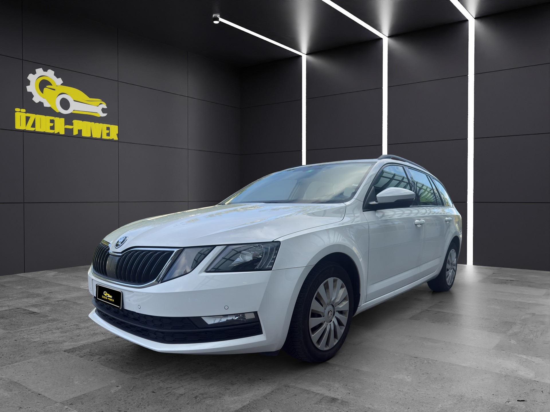 SKODA Octavia Combi 1.6 TDI Ambition DSG-image-0