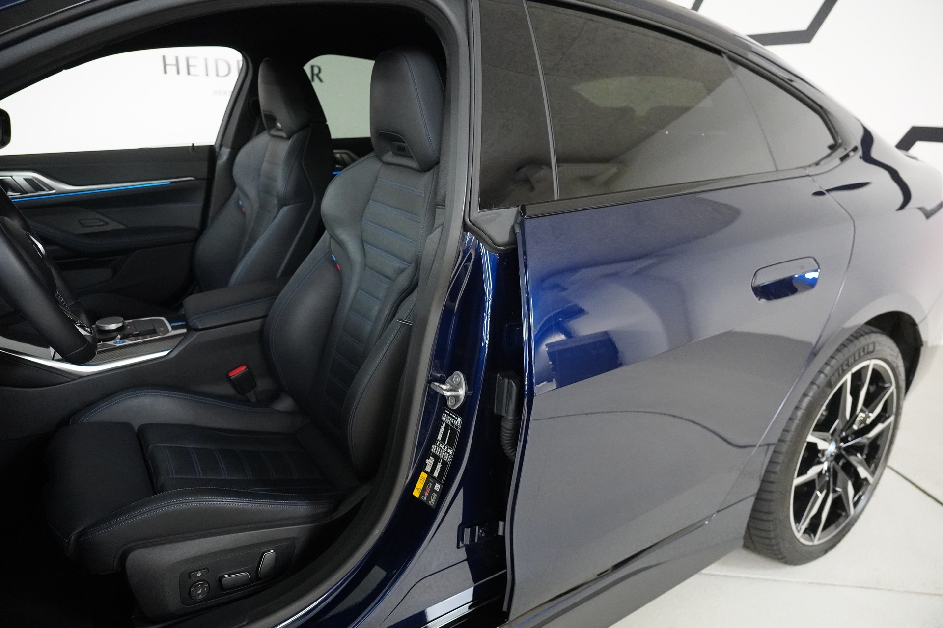 BMW i4 M50 M Sport Pro-image-12