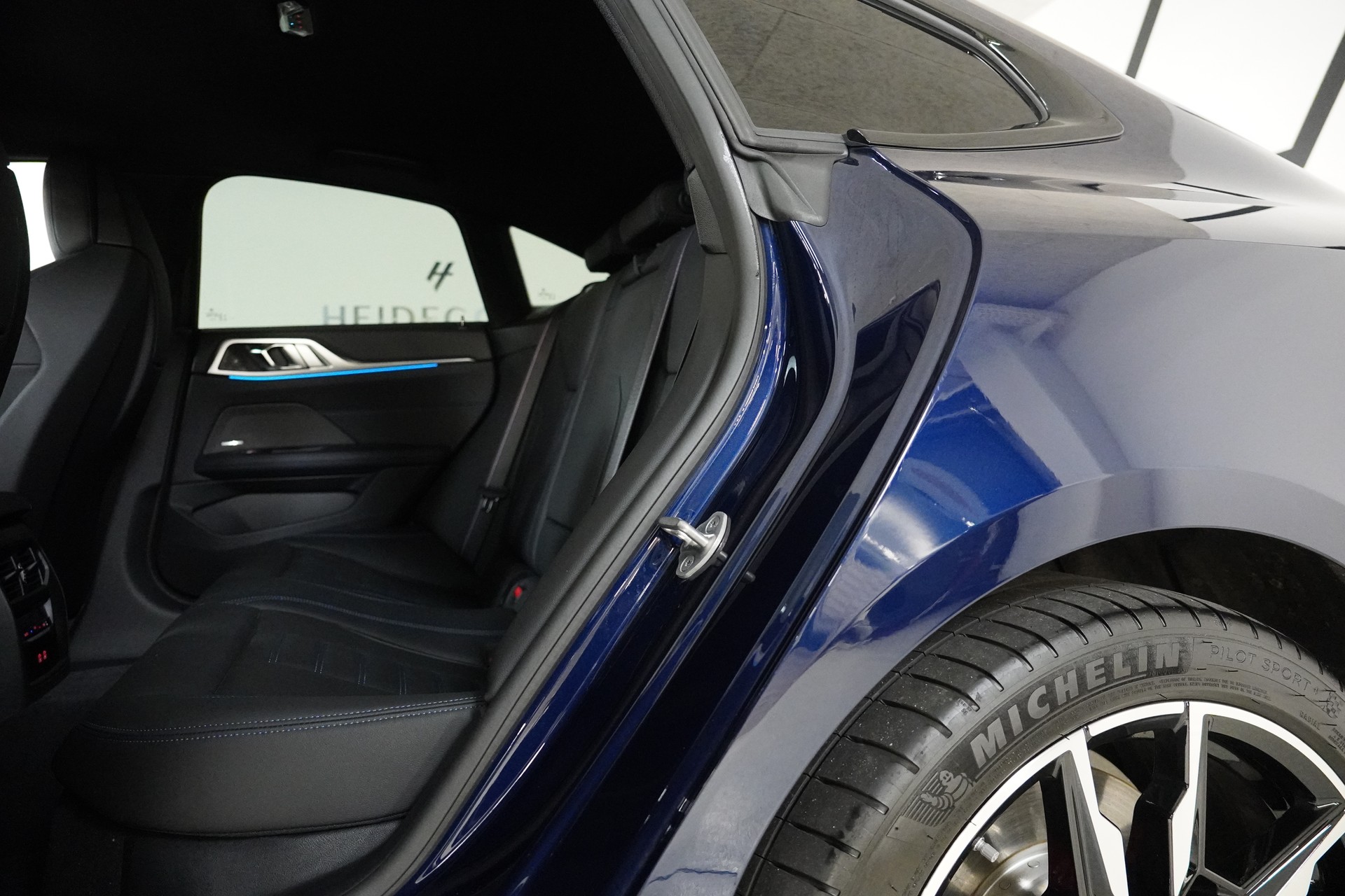 BMW i4 M50 M Sport Pro-image-13