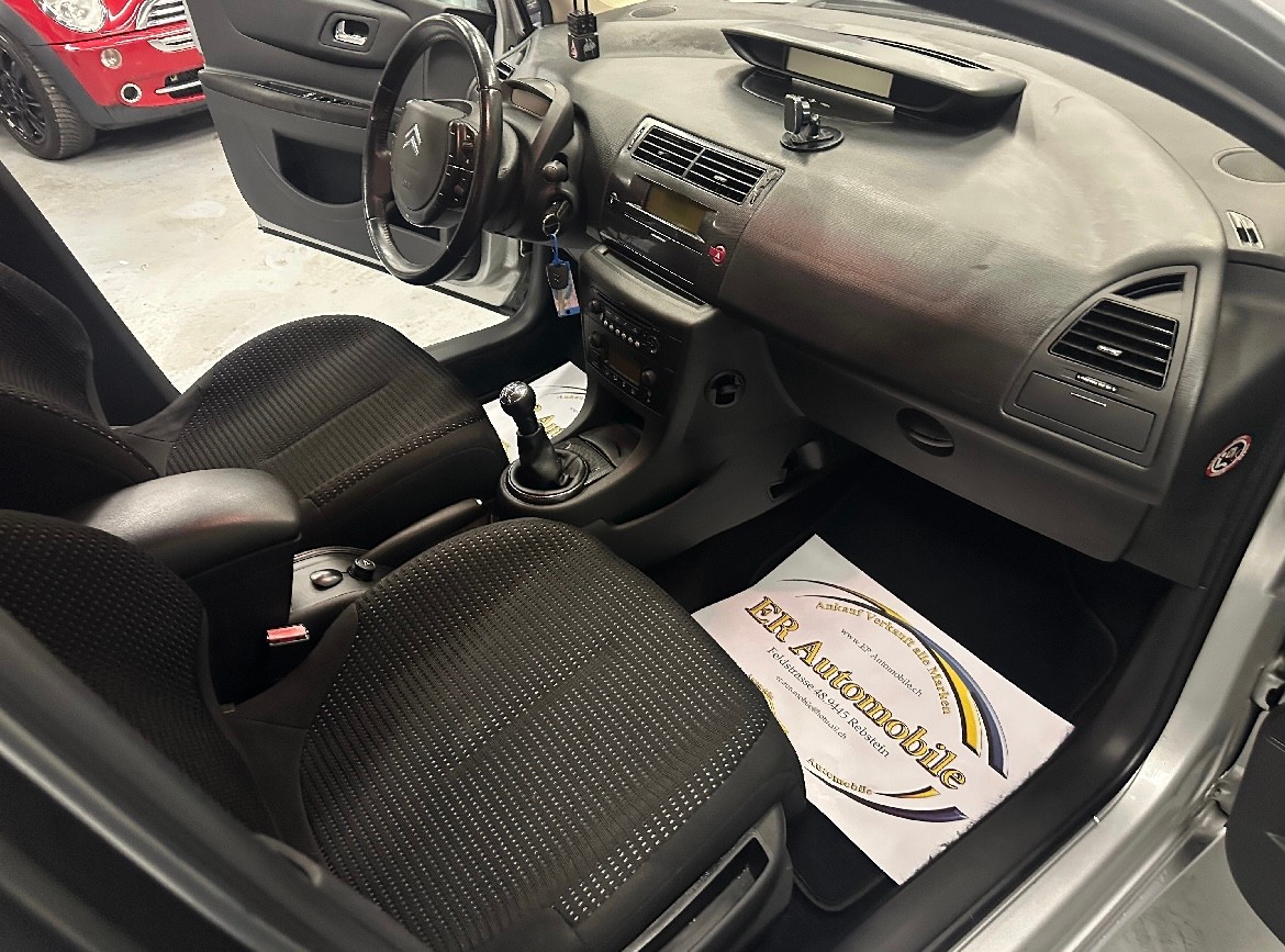 CITROEN C4 Berline 1.6i 16V VTR-image-8