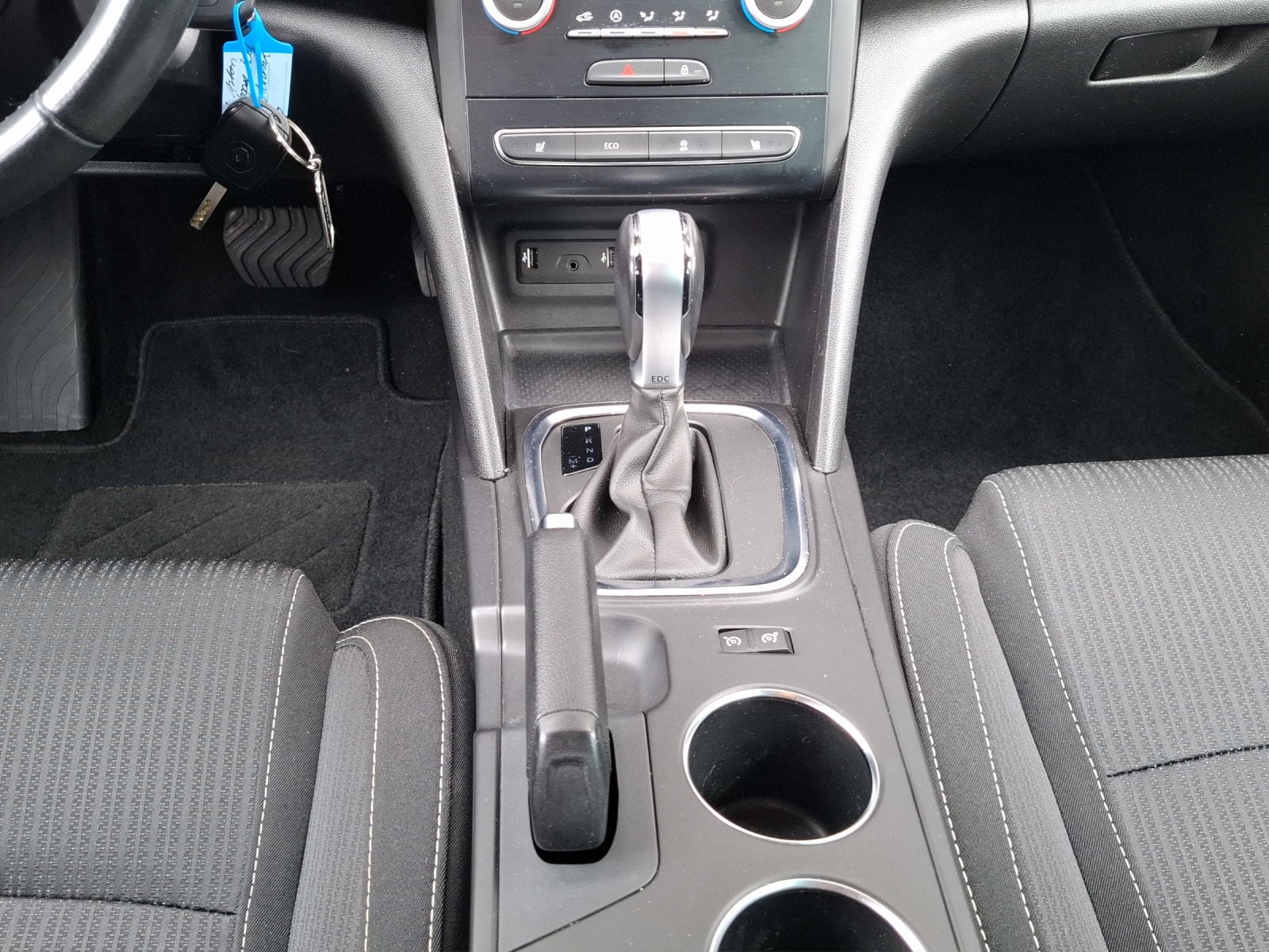 RENAULT Mégane Grandtour 1.5 dCi Business EDC-image-12