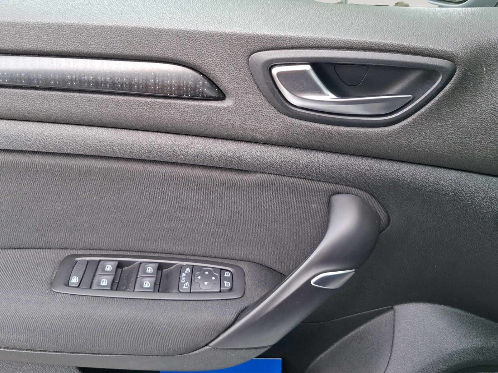 RENAULT Mégane Grandtour 1.5 dCi Business EDC-image-14