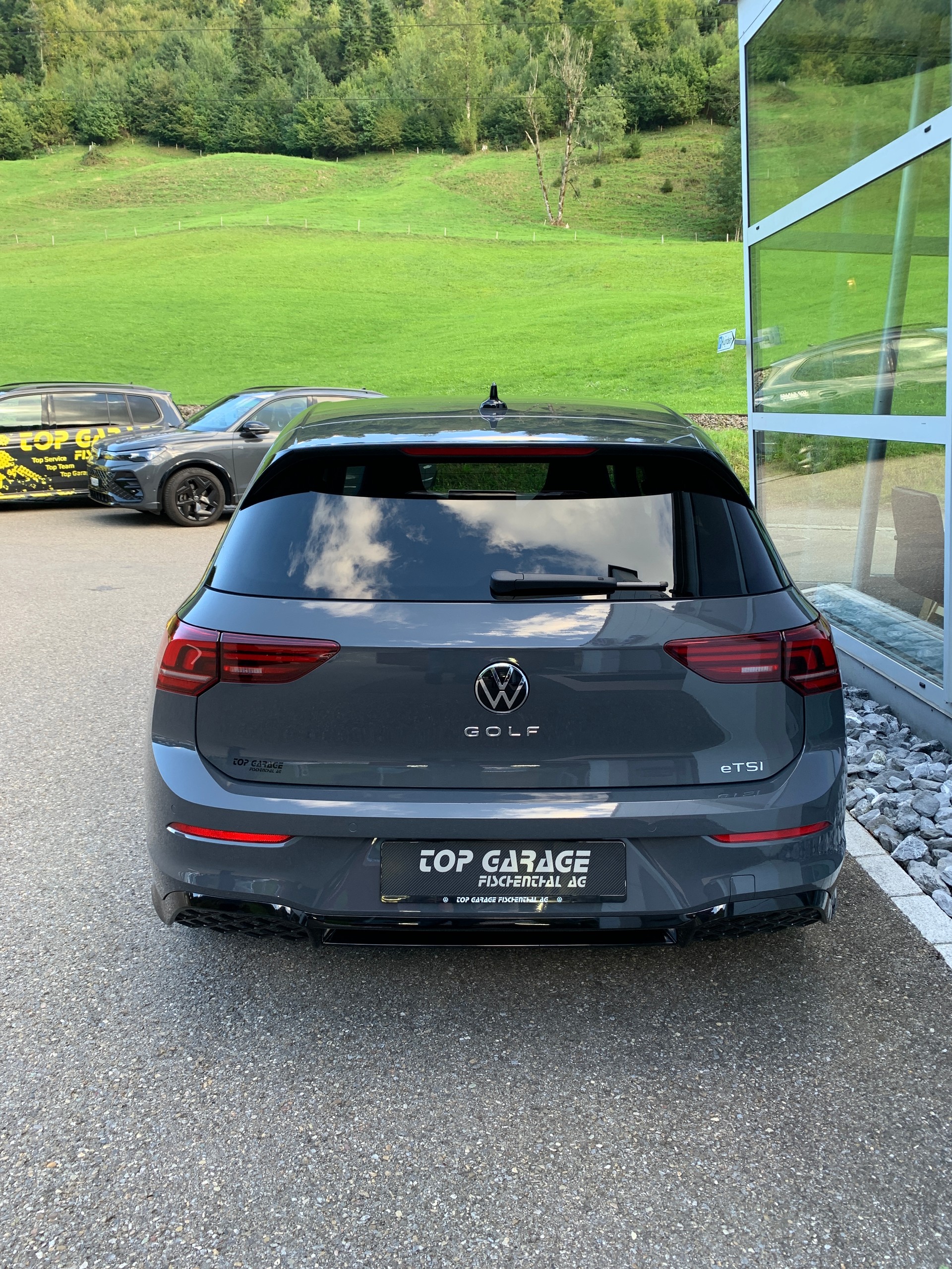 VW Golf 1.5 e TSI mHEV R-Line DSG-image-5