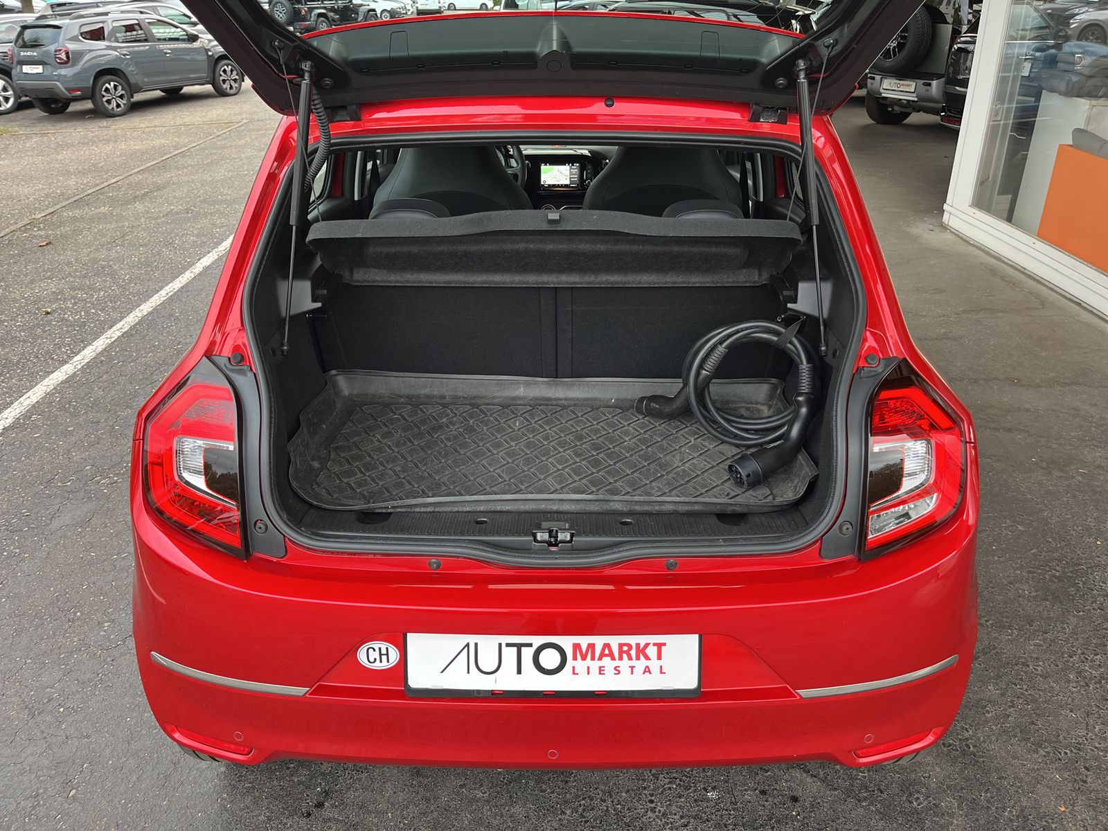 RENAULT Intens-image-12