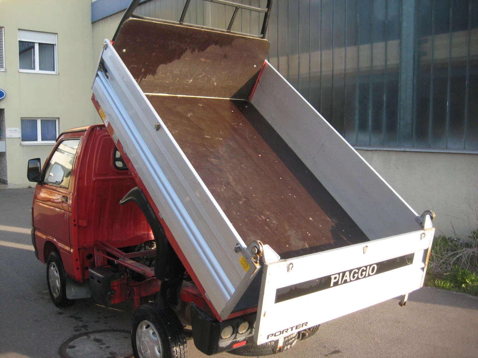 PIAGGIO 1.3-16V 4x2-image-6