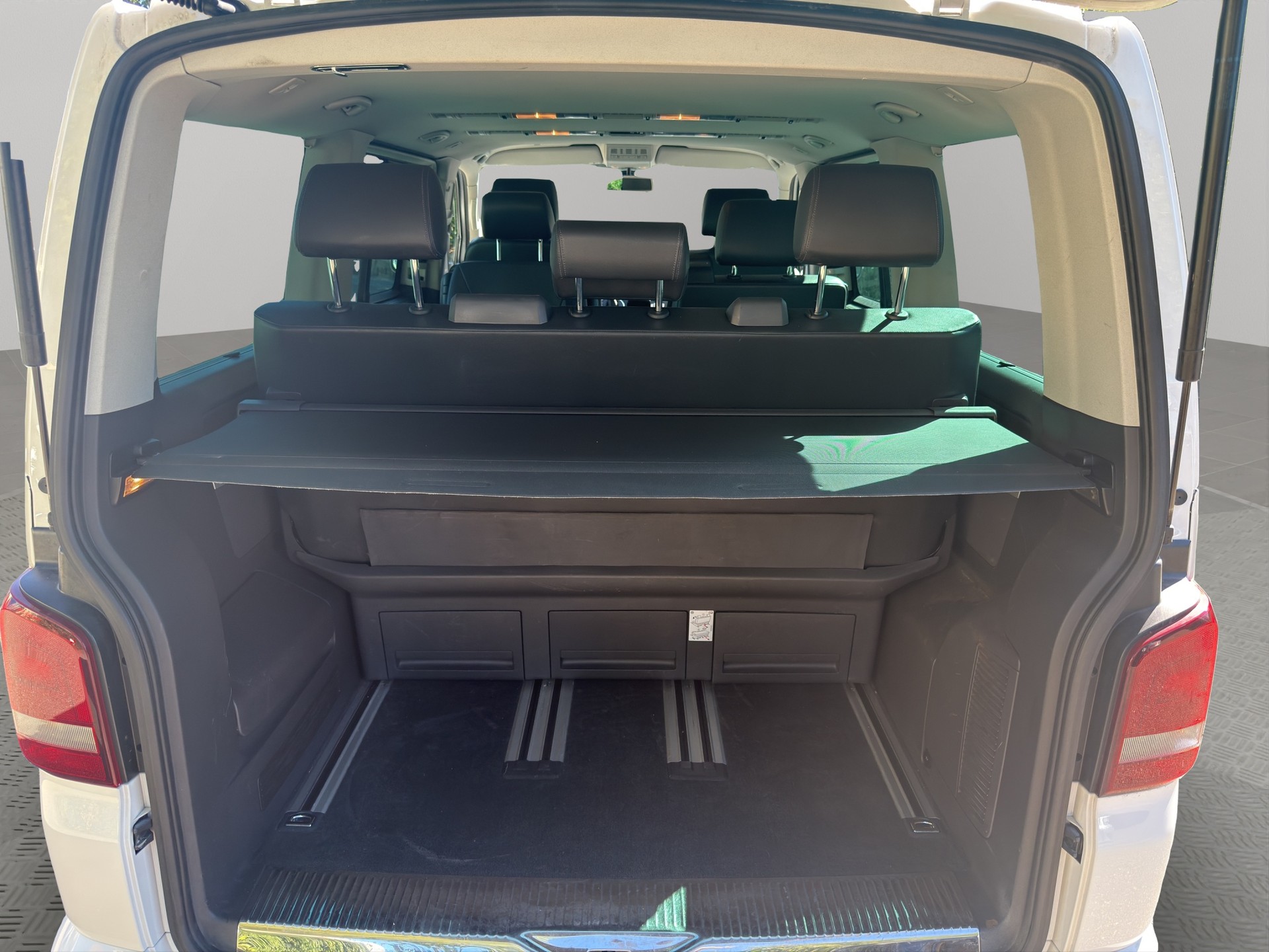 VW T5 Multivan 2.0 Bi-TDI CR CL Life 4Motion DSG-image-23