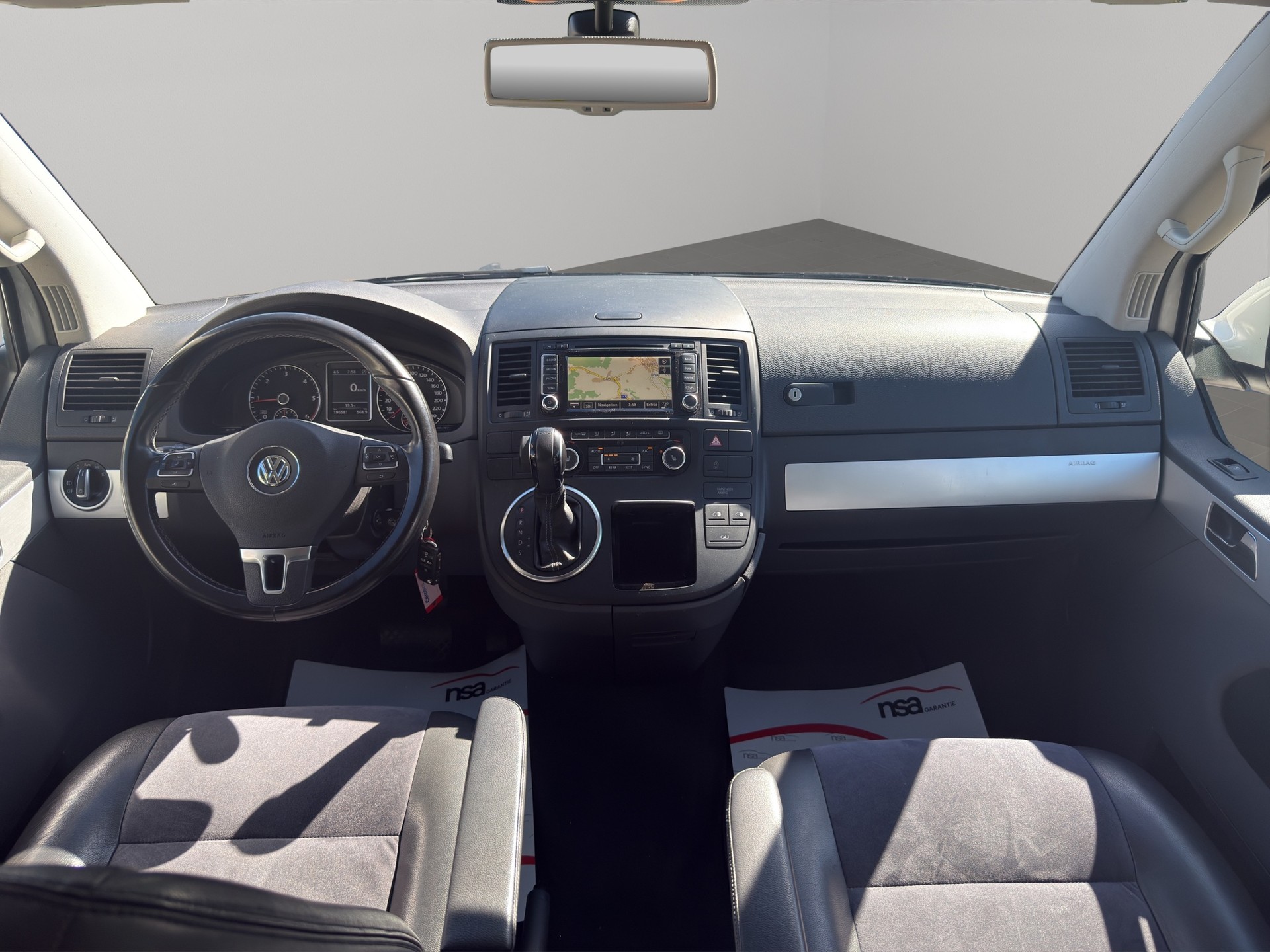 VW T5 Multivan 2.0 Bi-TDI CR CL Life 4Motion DSG-image-18