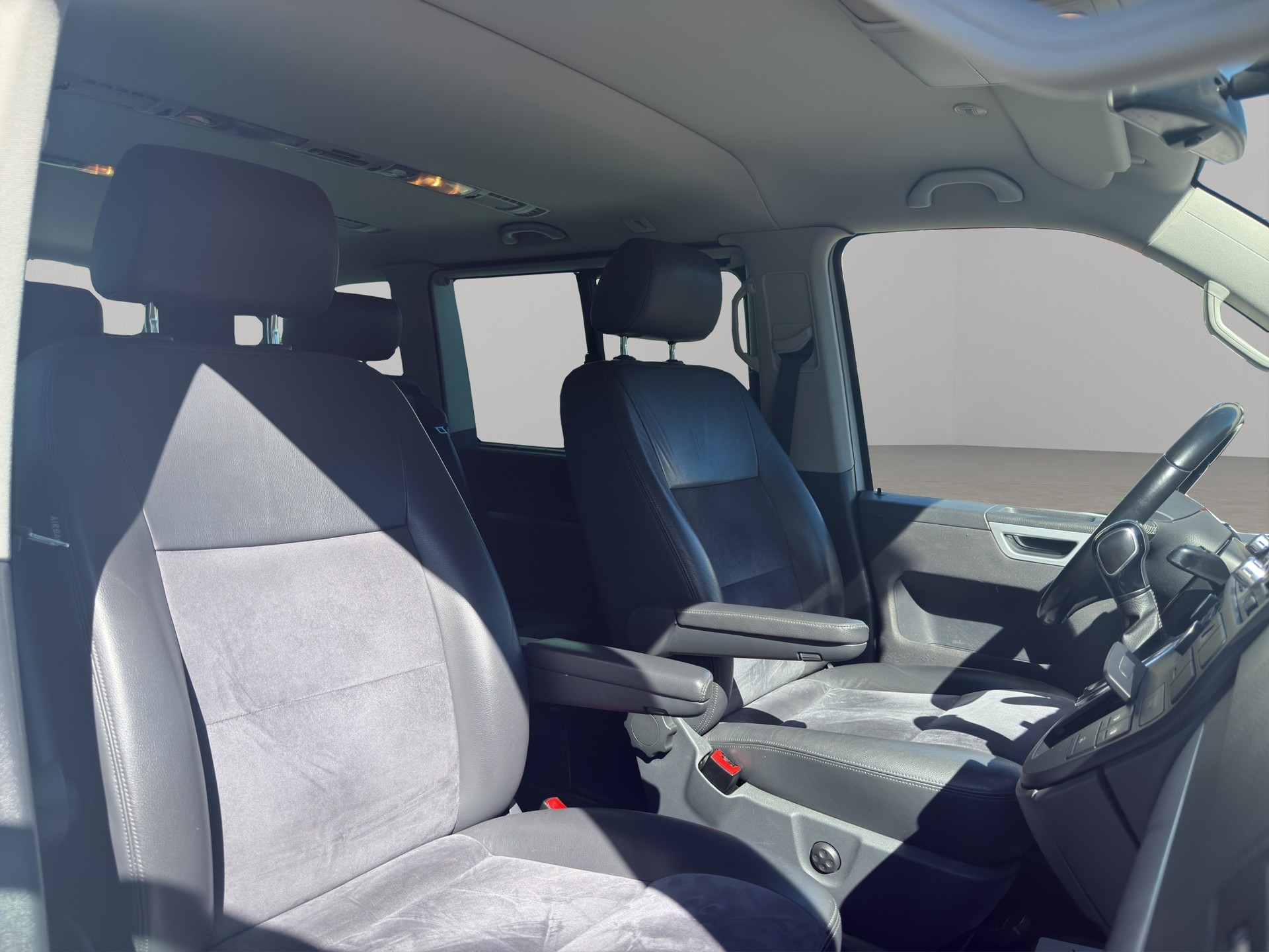 VW T5 Multivan 2.0 Bi-TDI CR CL Life 4Motion DSG-image-21