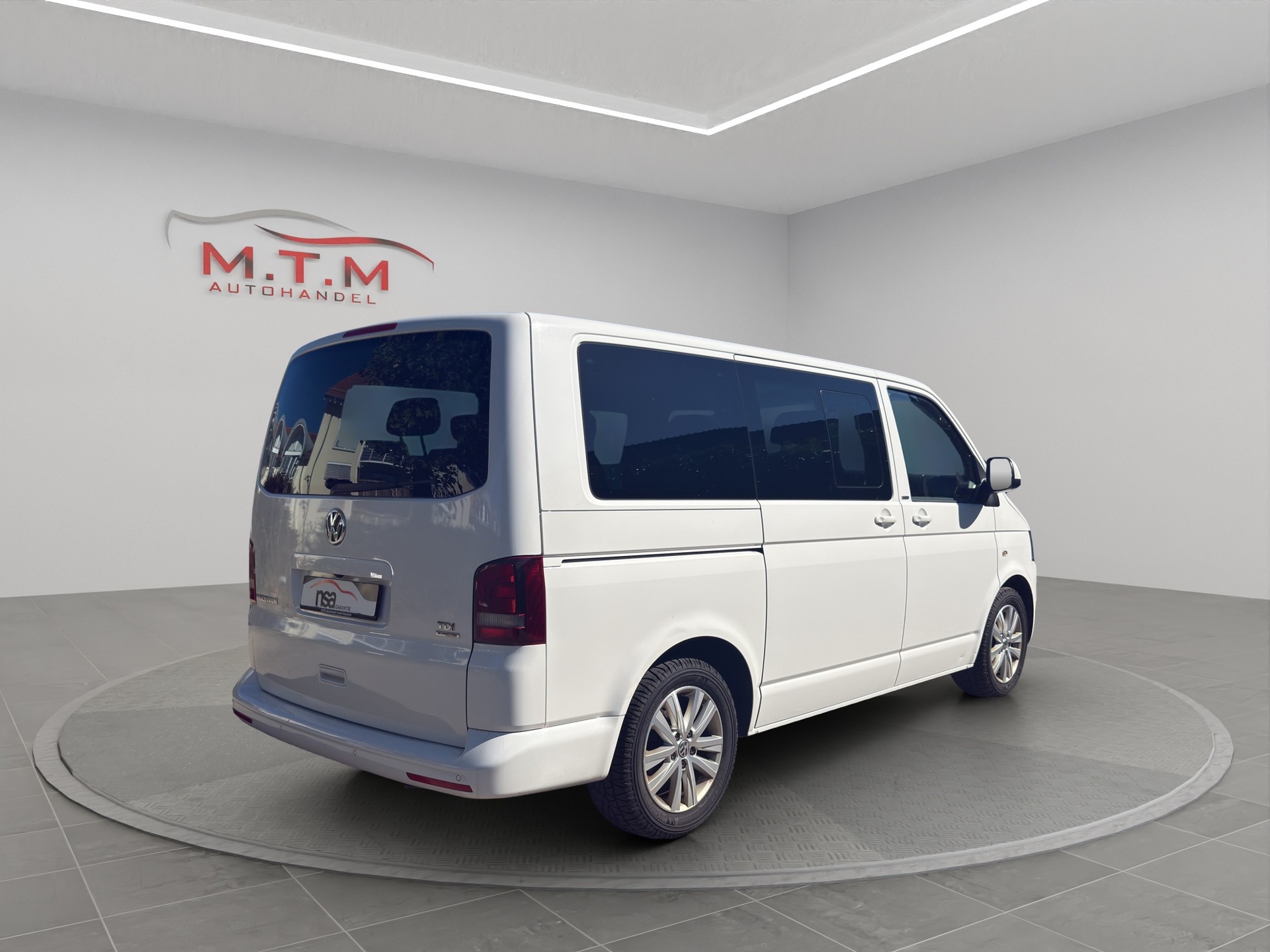 VW T5 Multivan 2.0 Bi-TDI CR CL Life 4Motion DSG-image-11