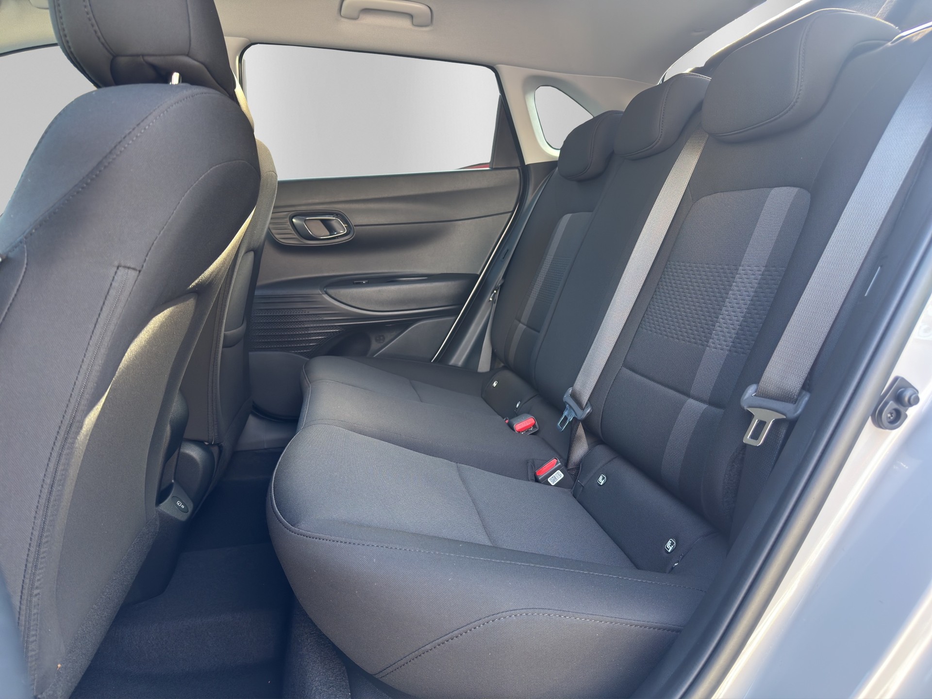 HYUNDAI i20 1.0 T-GDi Amp.GO! DCT-image-9
