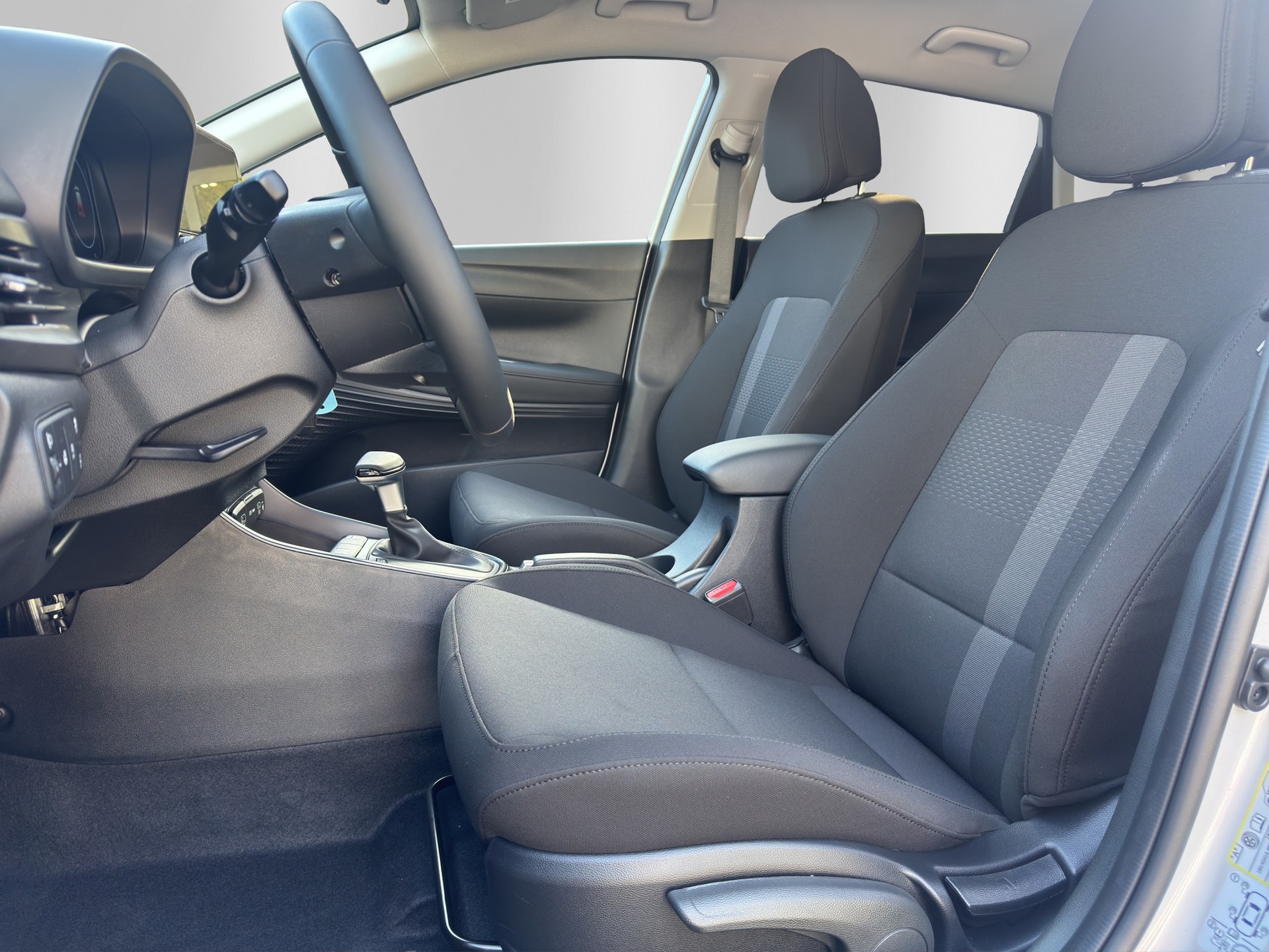 HYUNDAI i20 1.0 T-GDi Amp.GO! DCT-image-10