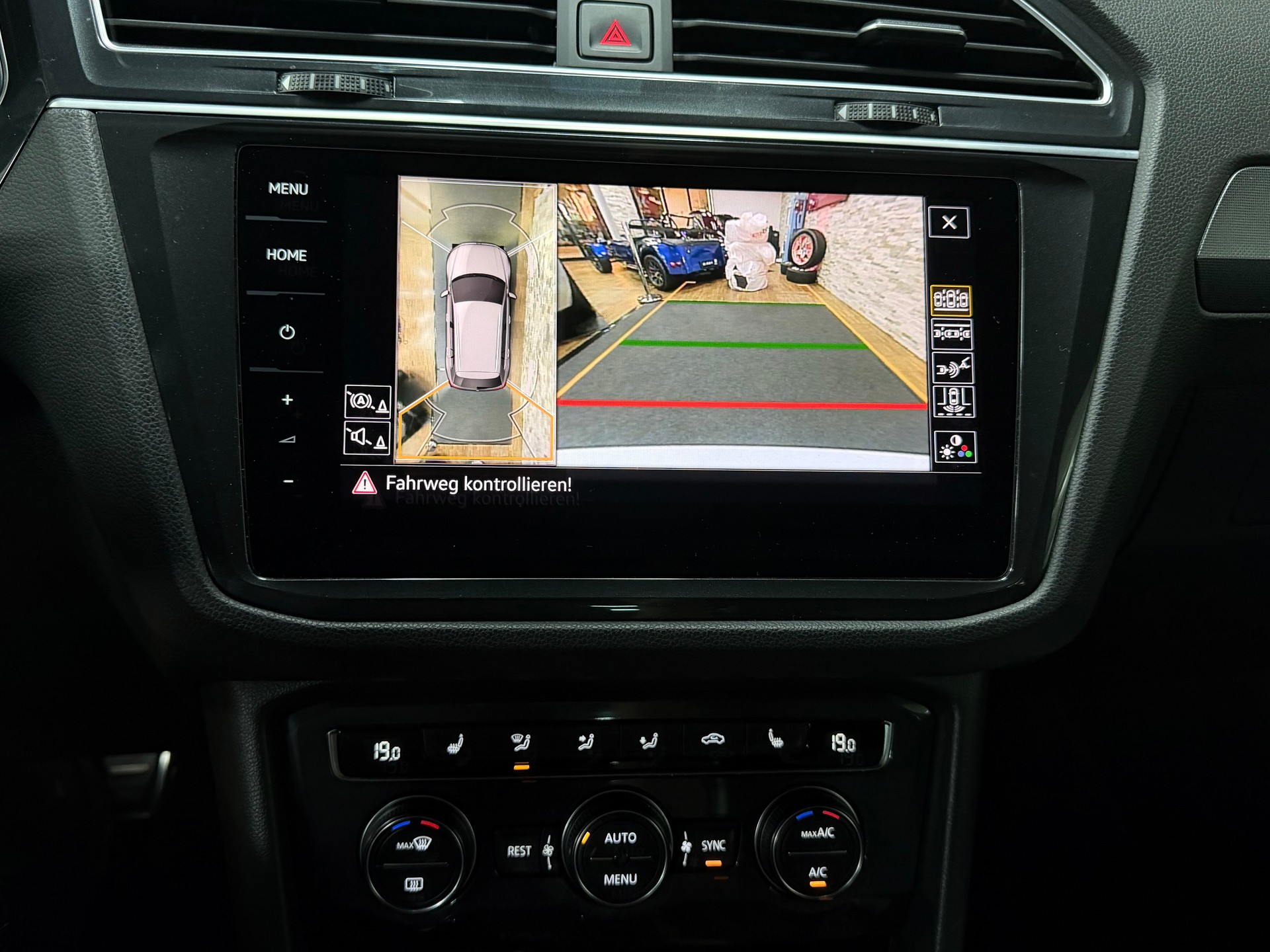 VW Tiguan 2.0 TDI SCR R-Line 4Motion DSG-image-19