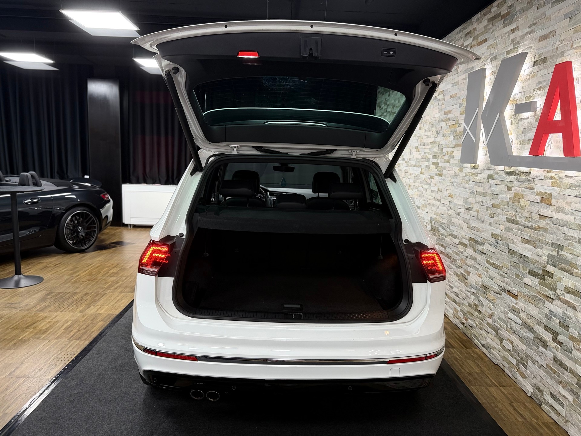 VW Tiguan 2.0 TDI SCR R-Line 4Motion DSG-image-26