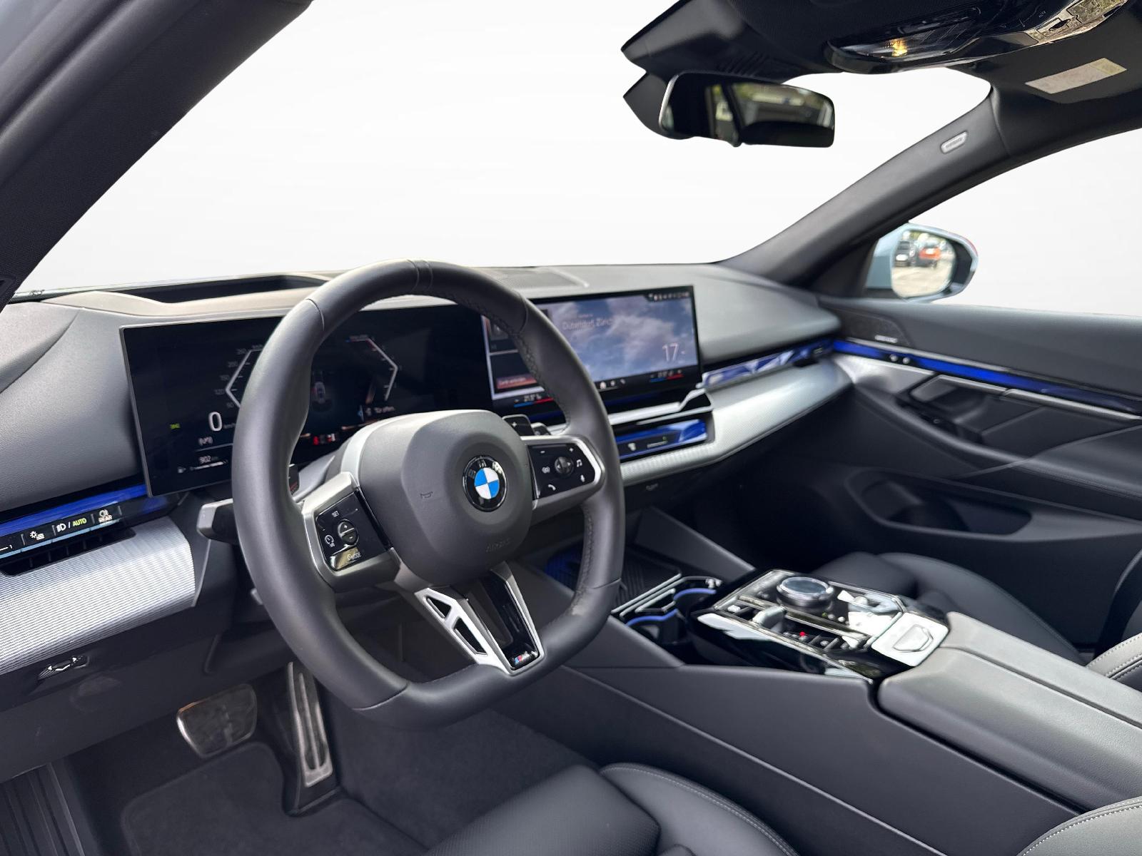 BMW 520d xDrive Touring-image-9