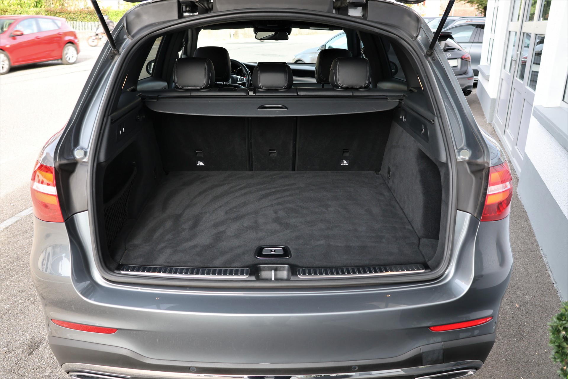 MERCEDES-BENZ GLC 250 d AMG Line 4Matic 9G-Tronic (CH)-image-18