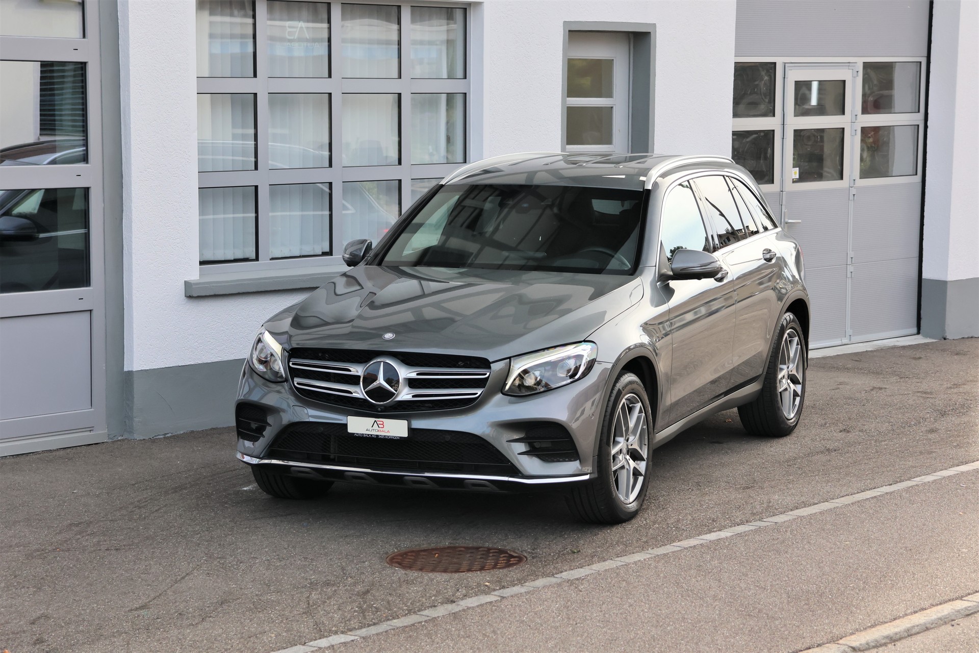 MERCEDES-BENZ GLC 250 d AMG Line 4Matic 9G-Tronic (CH)-image-0