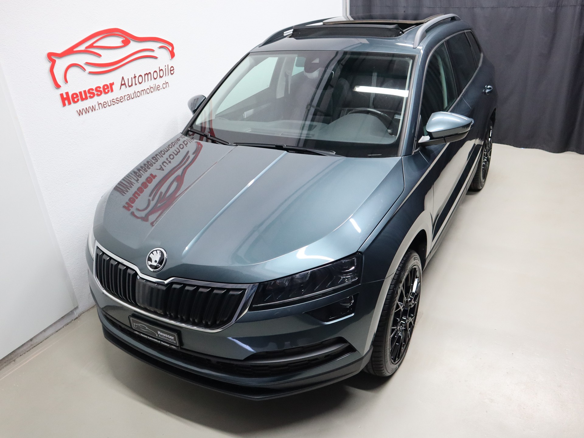 SKODA Karoq 2.0 TDI CR Style 4x4 DSG - Panorama - Navi - Kamera - 150 PS-image-2