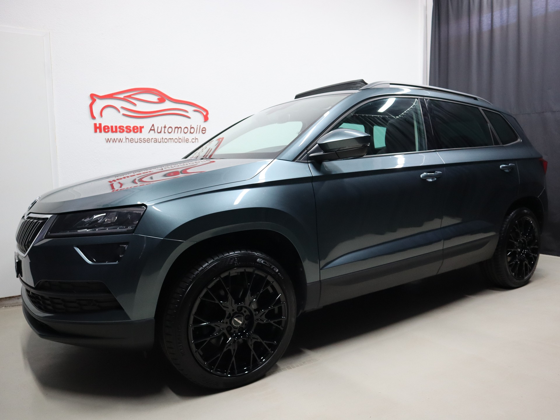 SKODA Karoq 2.0 TDI CR Style 4x4 DSG - Panorama - Navi - Kamera - 150 PS-image-1