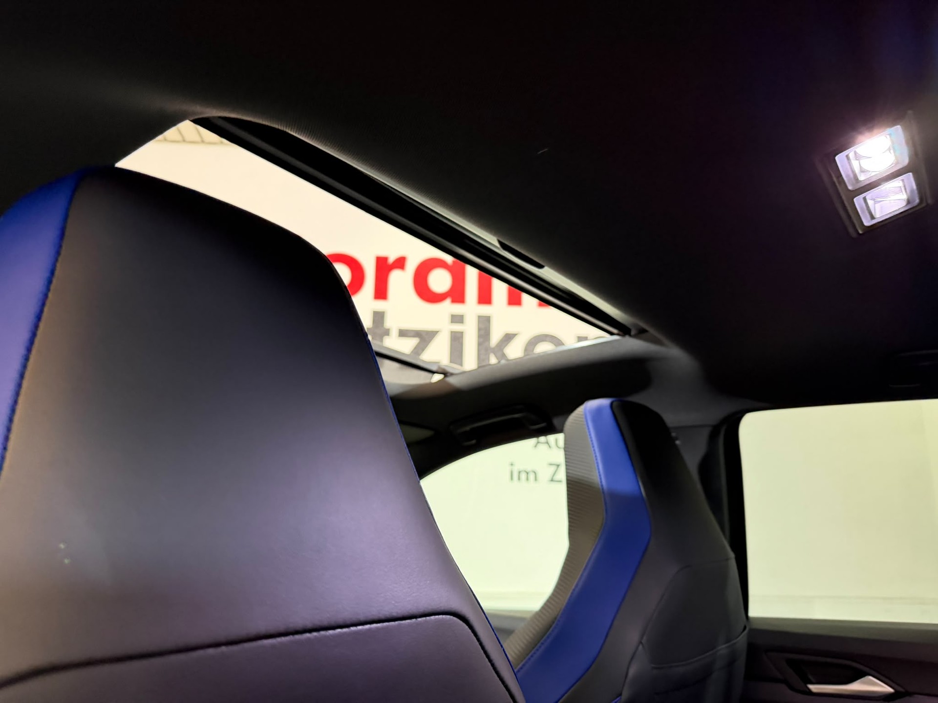 VW Golf 2.0 TSI R DSG 4 Motion-image-10