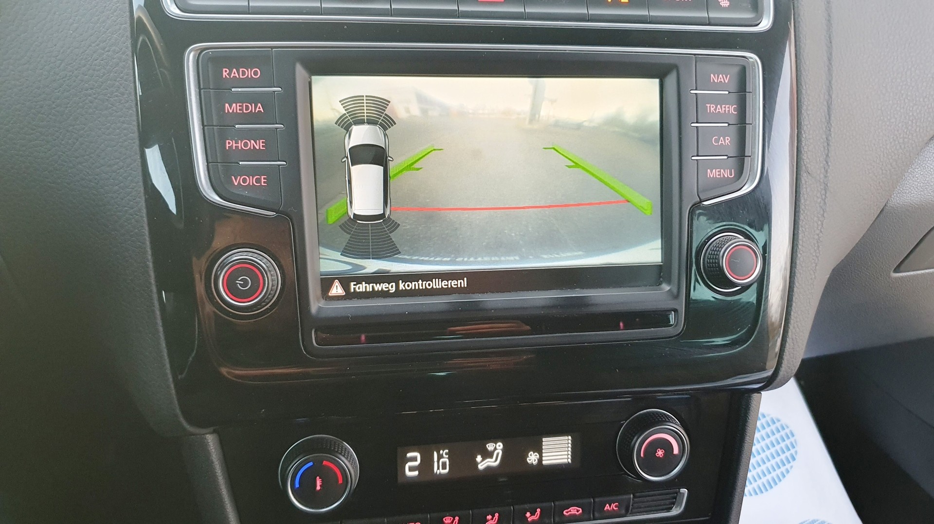 VW Polo 1.8 TSI GTI DSG-image-14