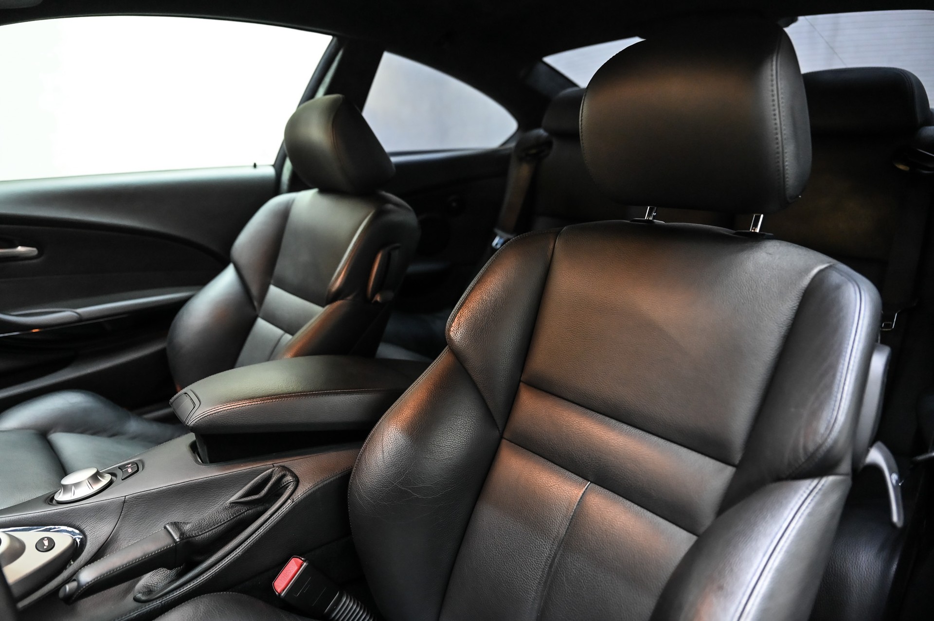 BMW M6 Coupé-image-16