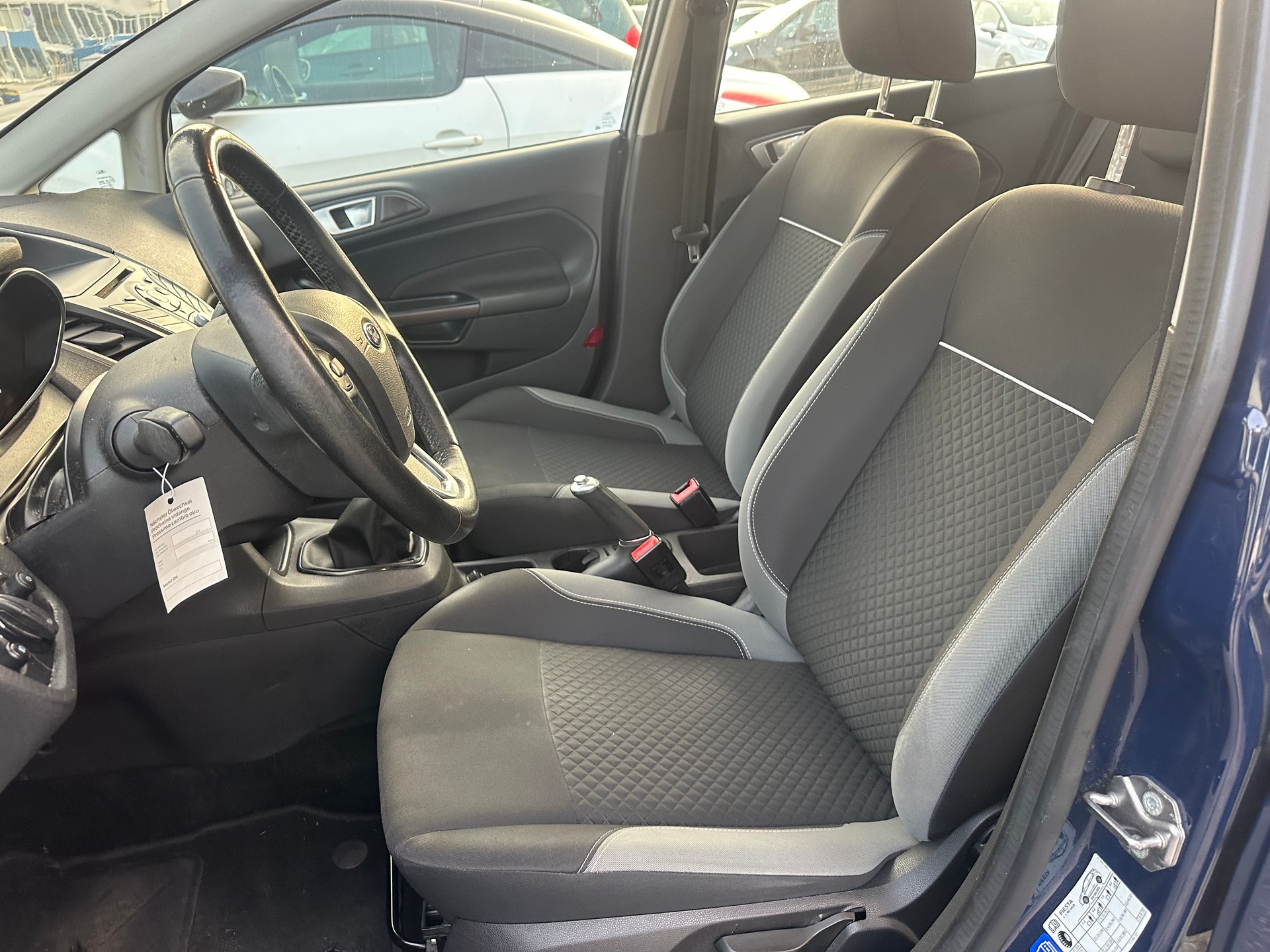 FORD Fiesta 1.0 SCTi Titanium-image-8