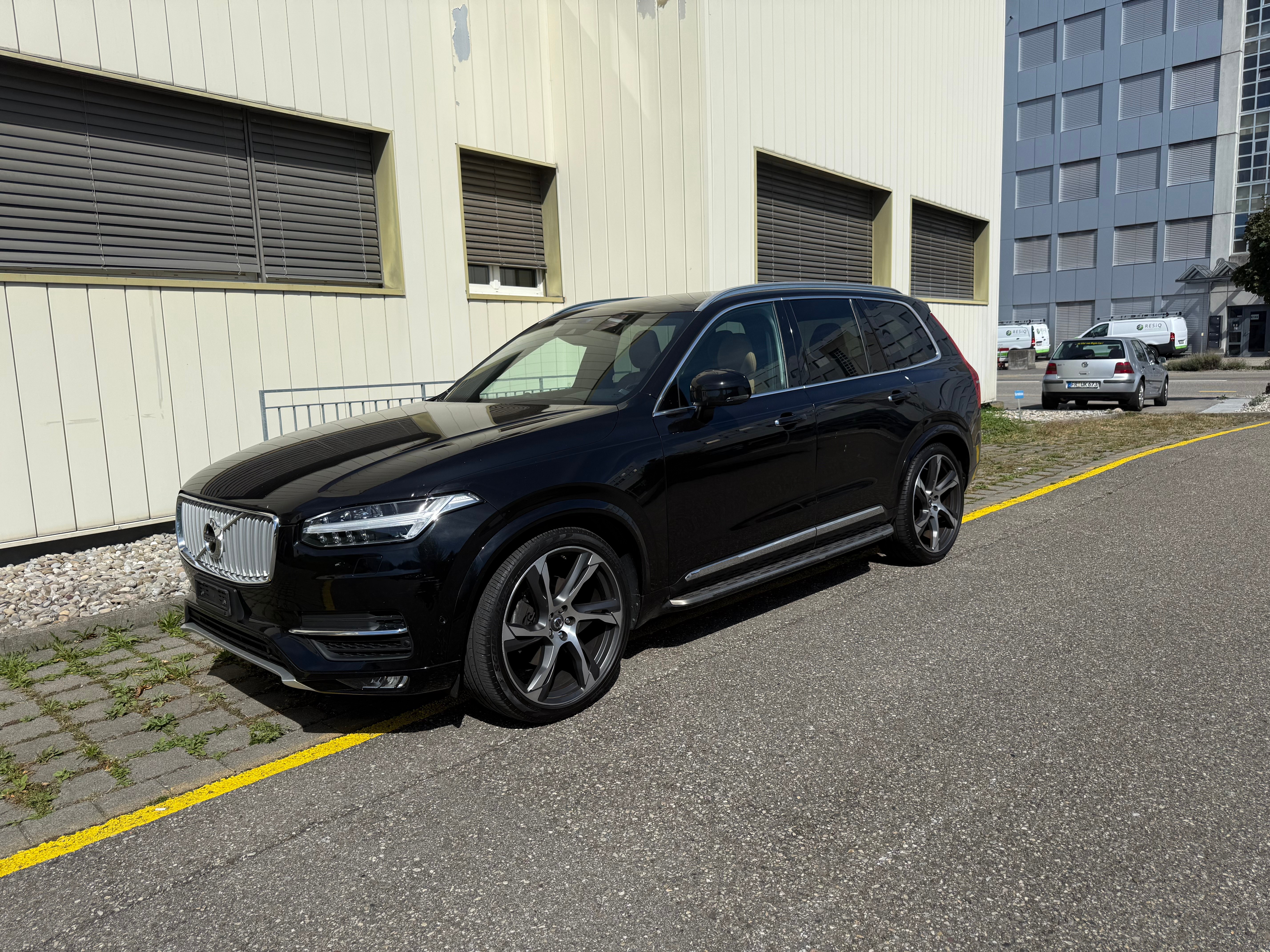 Car photo