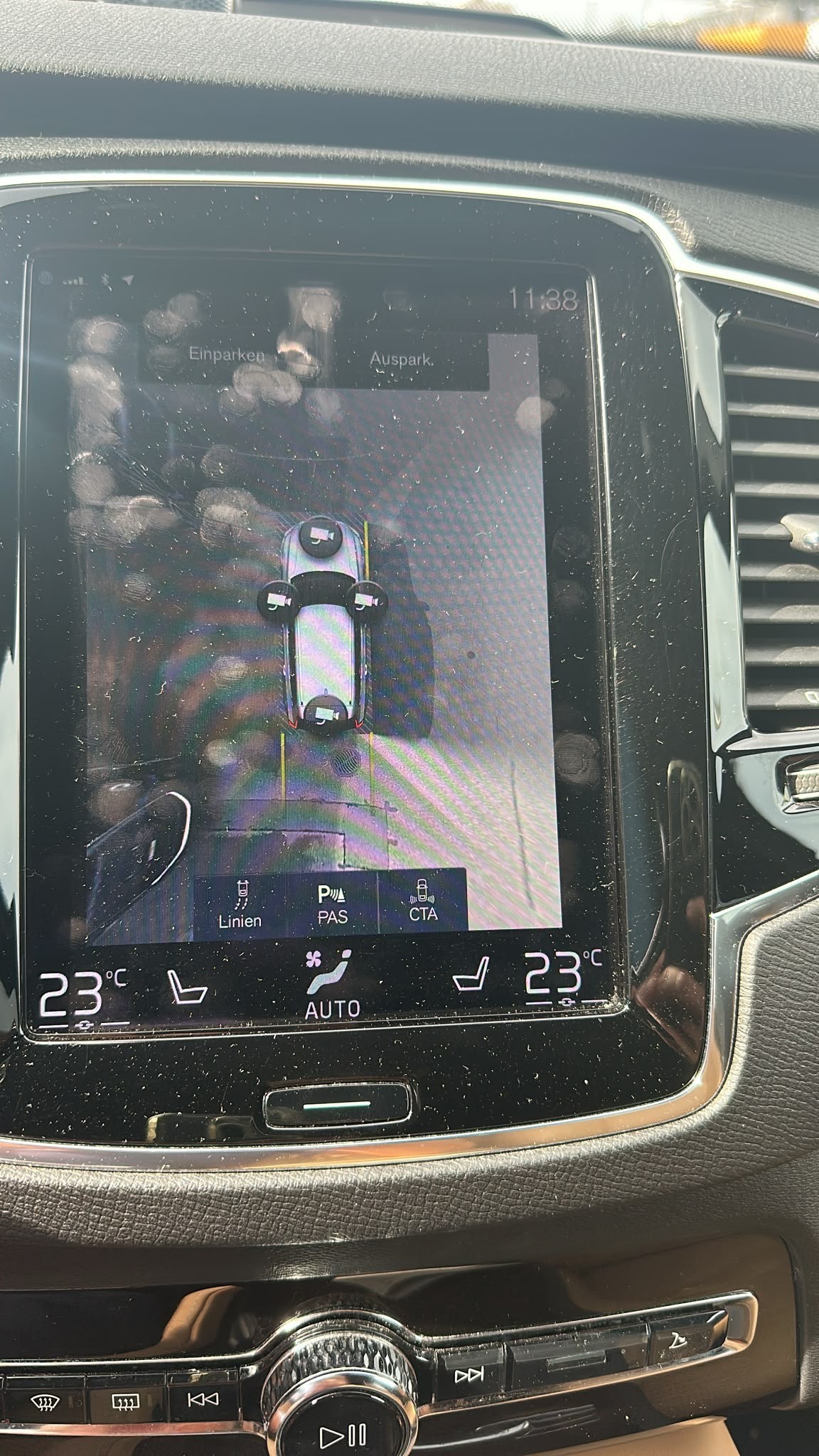 VOLVO XC90 D5 AWD Inscription Geartronic-image-4