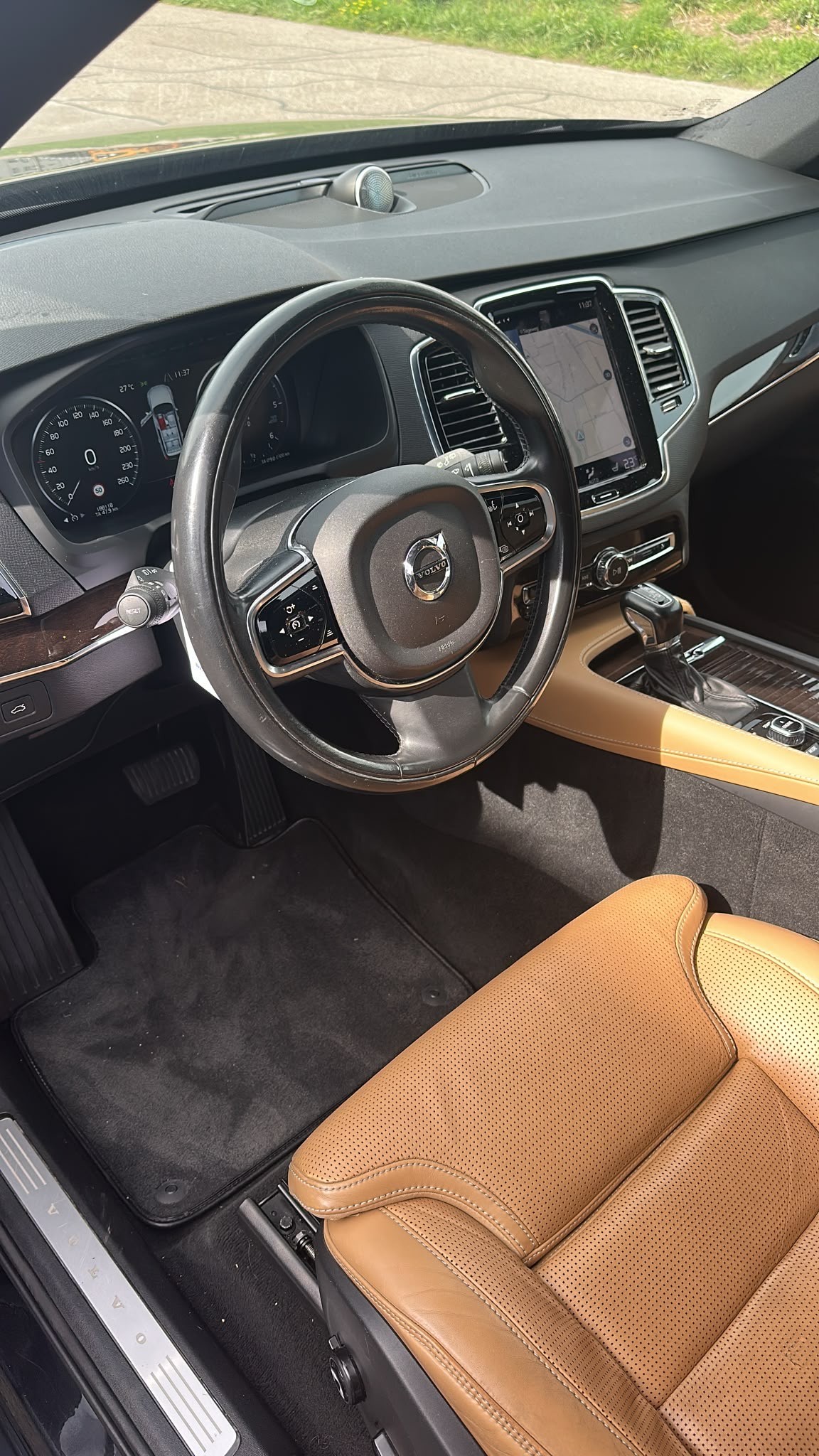 VOLVO XC90 D5 AWD Inscription Geartronic-image-8
