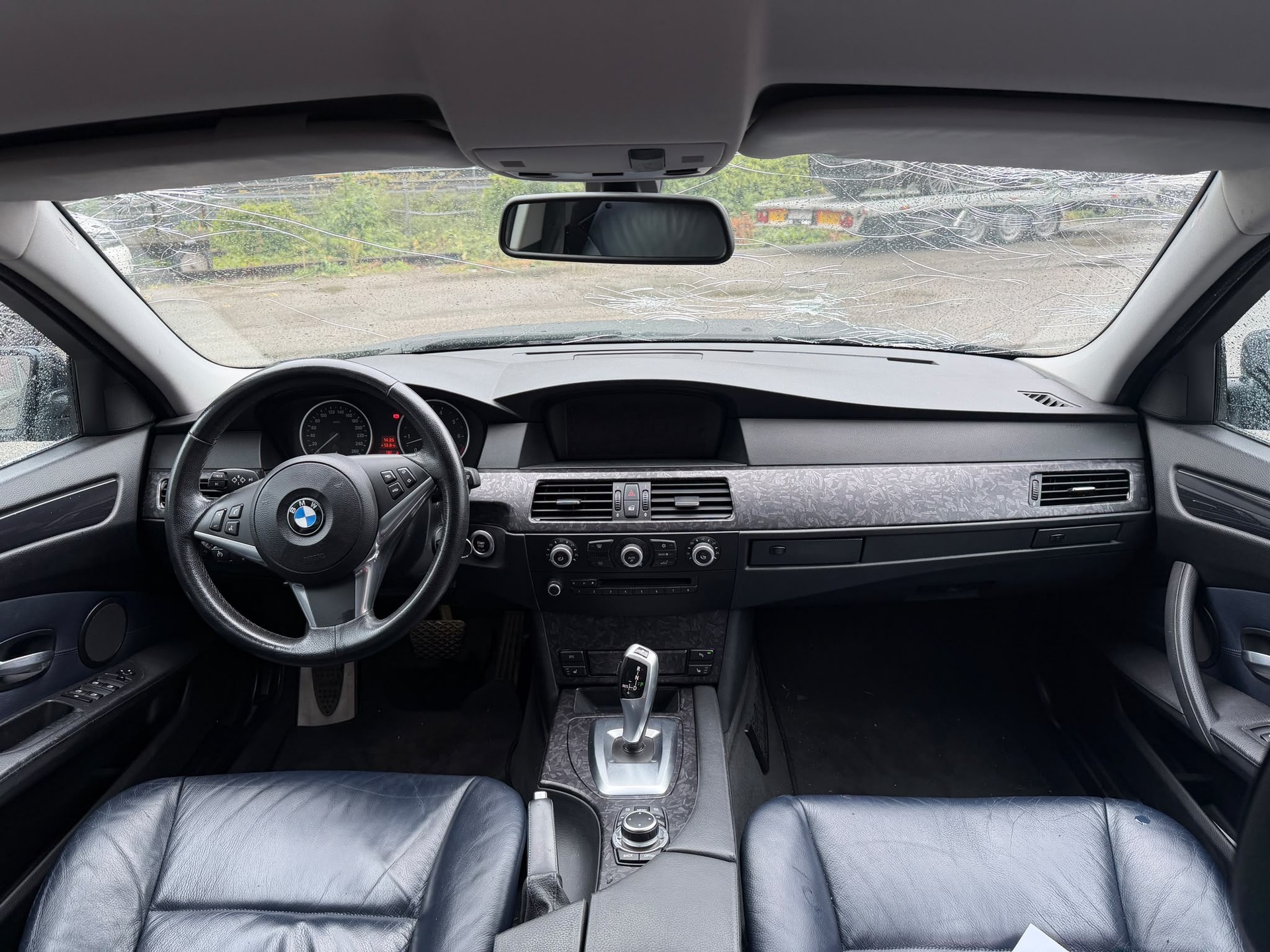 BMW 523i Touring Steptronic-image-5