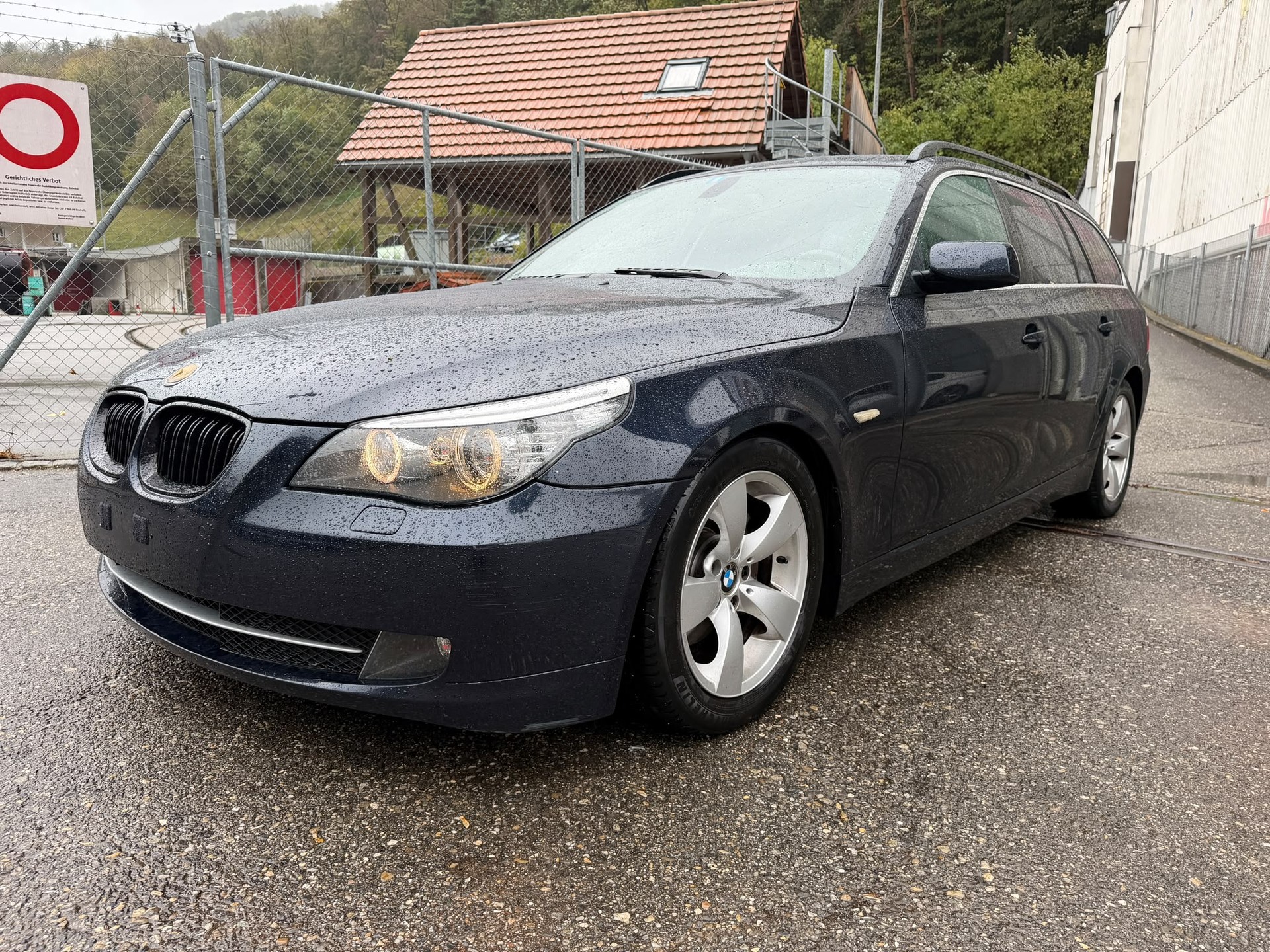 BMW 523i Touring Steptronic-image-3