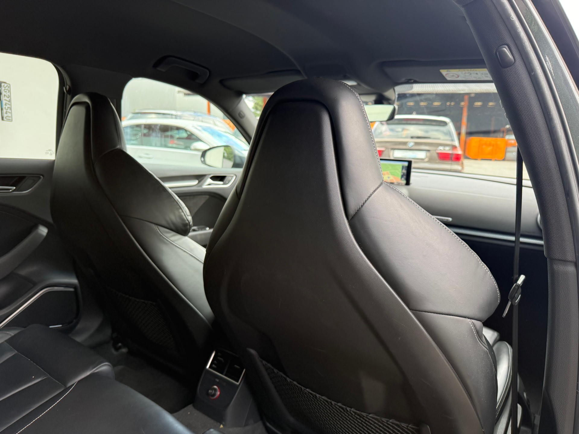 AUDI RS3 2.5 TSI quattro S-tronic-image-12