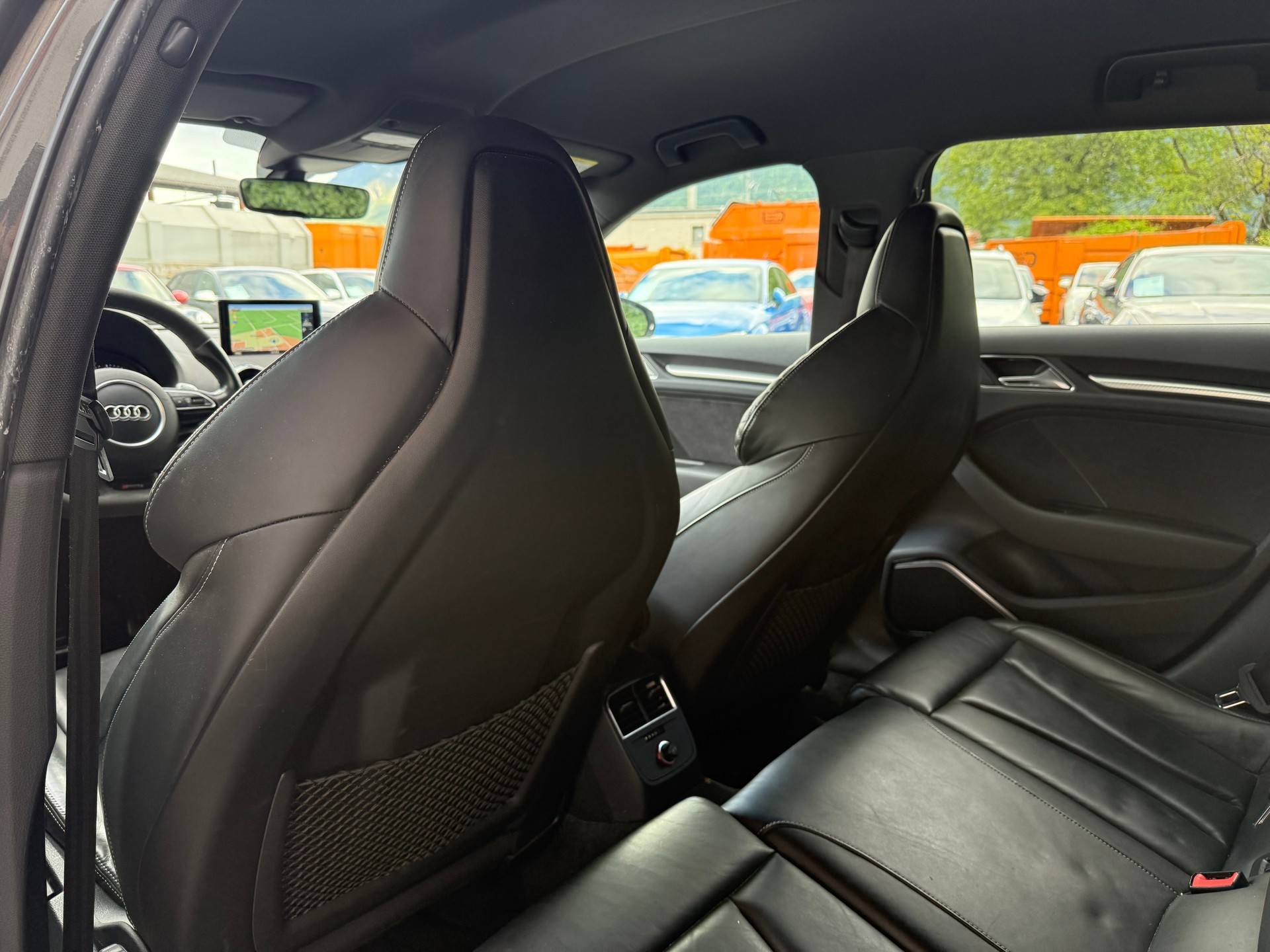 AUDI RS3 2.5 TSI quattro S-tronic-image-15