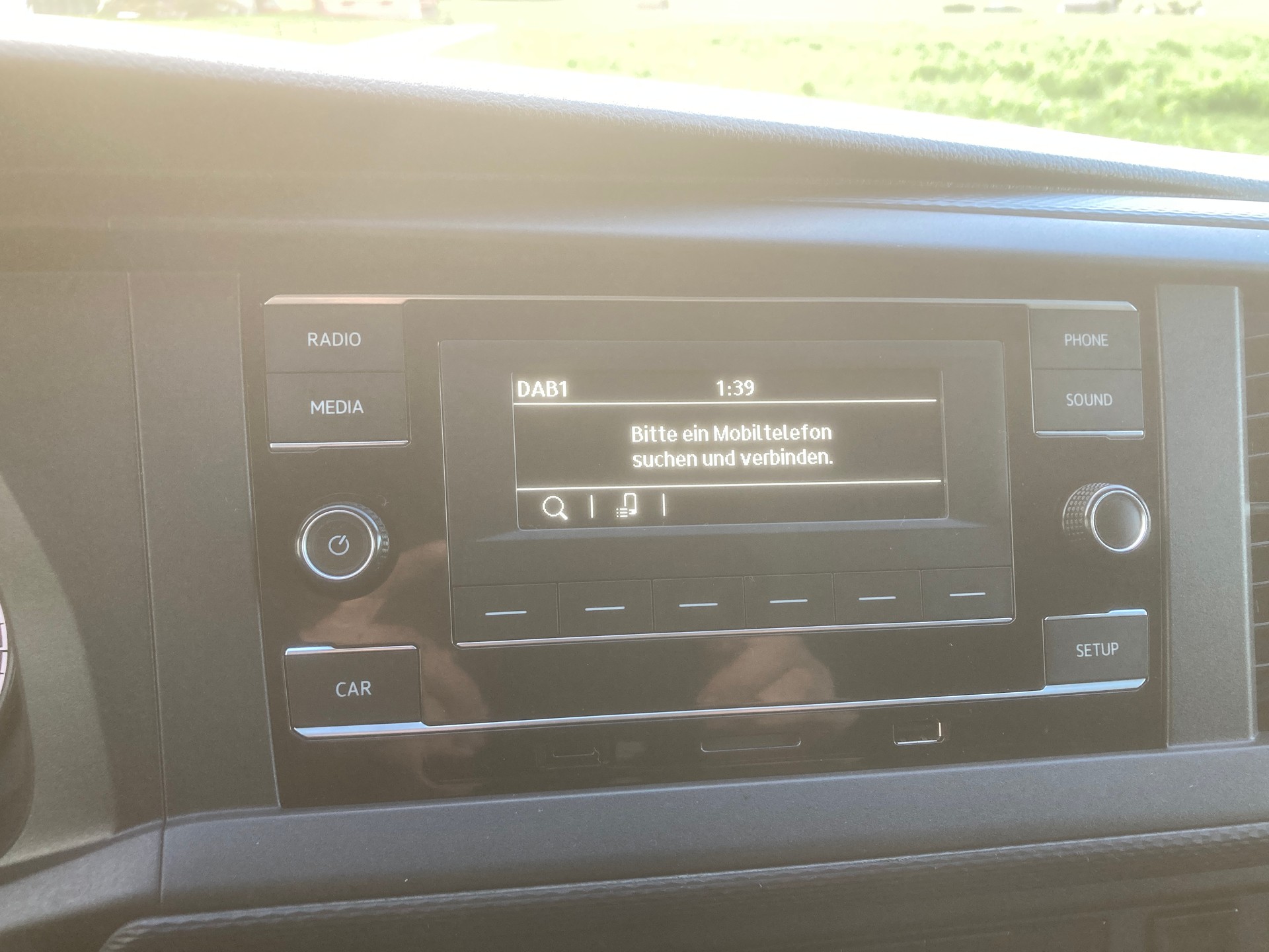 VW T6.1 2.0 TDI mit Dachträger und Anhängerkupplung-image-11