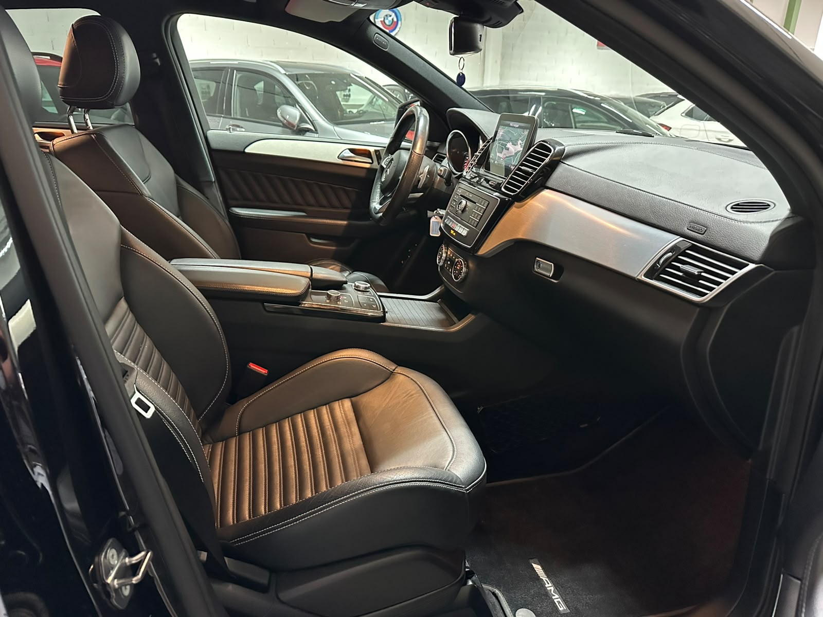 MERCEDES-BENZ GLE 43 AMG 4Matic 9G-Tronic-image-8