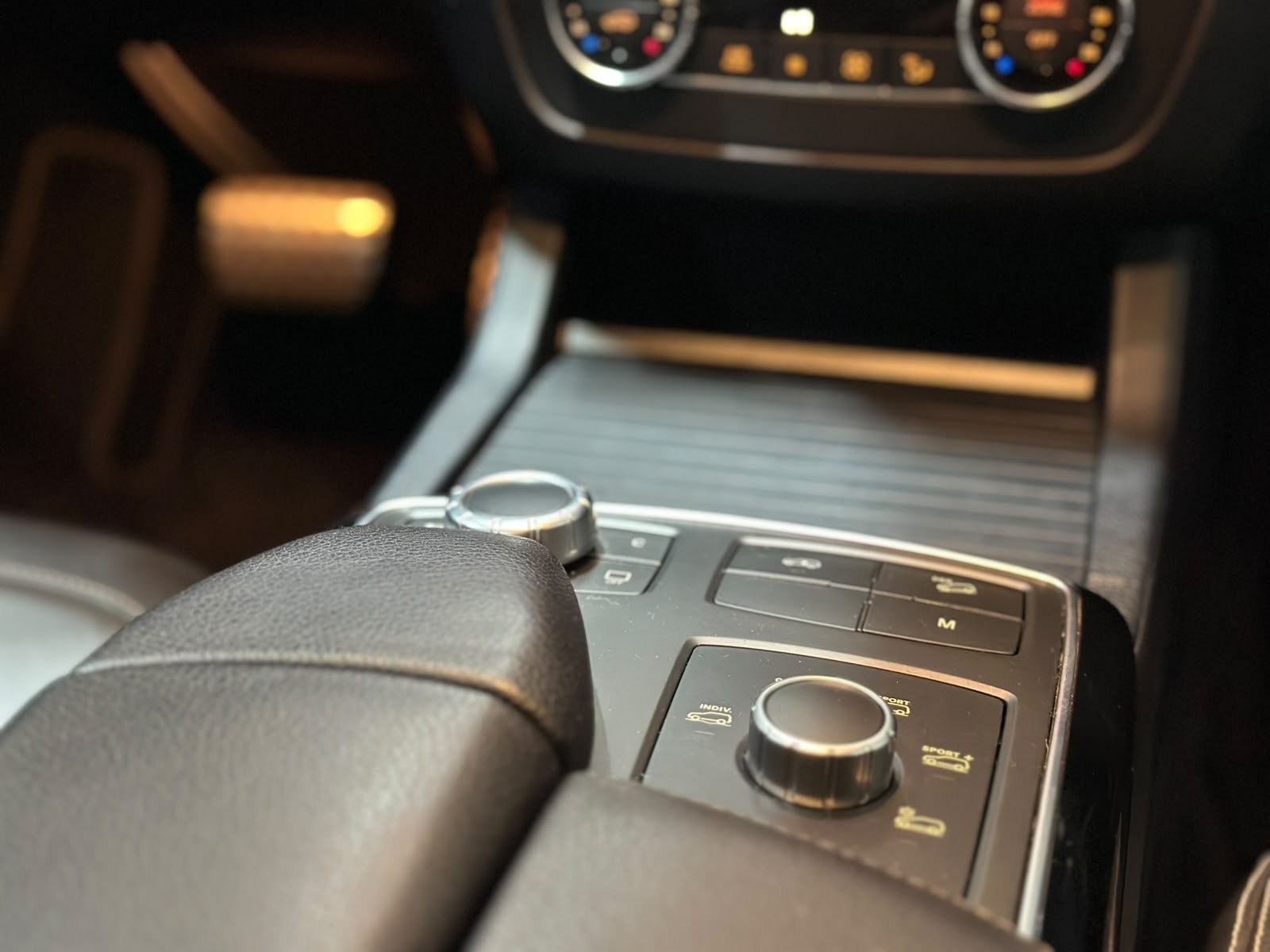 MERCEDES-BENZ GLE 43 AMG 4Matic 9G-Tronic-image-13