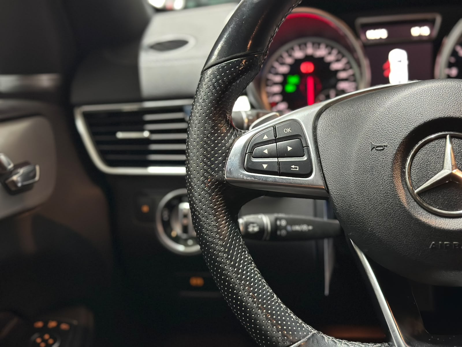 MERCEDES-BENZ GLE 43 AMG 4Matic 9G-Tronic-image-10