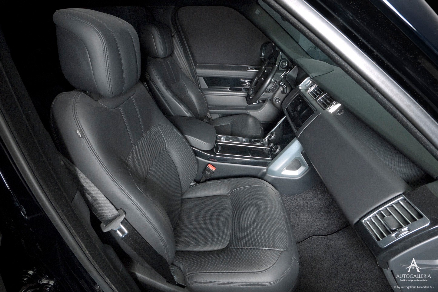 LAND ROVER Range Rover 4.4 SDV8 Vogue Automatic-image-7