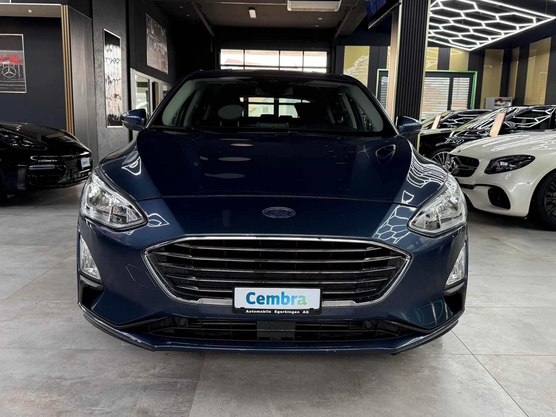 FORD Focus 1.0 SCTi Business Automatic-showroom-element-1
