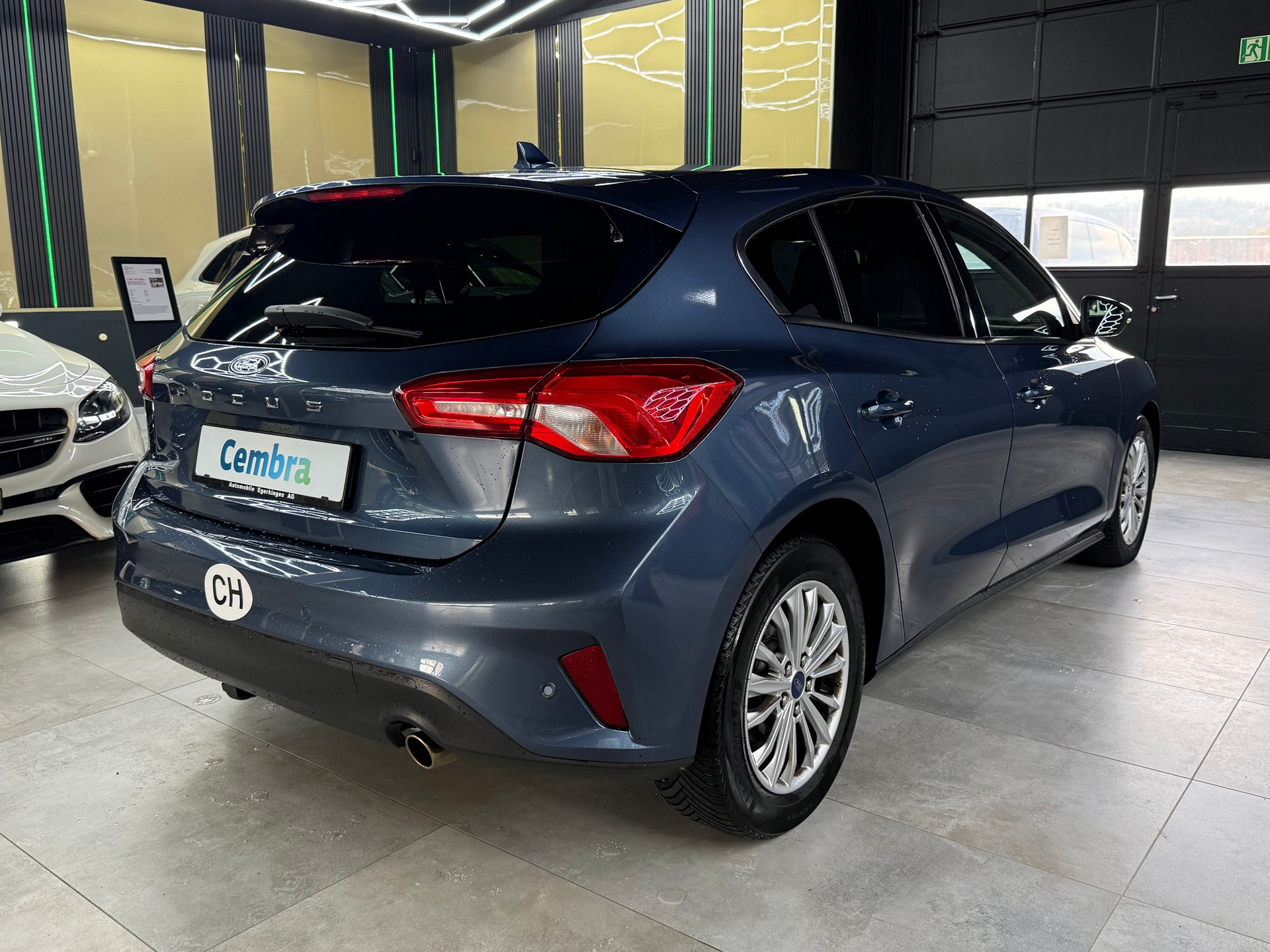 FORD Focus 1.0 SCTi Business Automatic-image-4